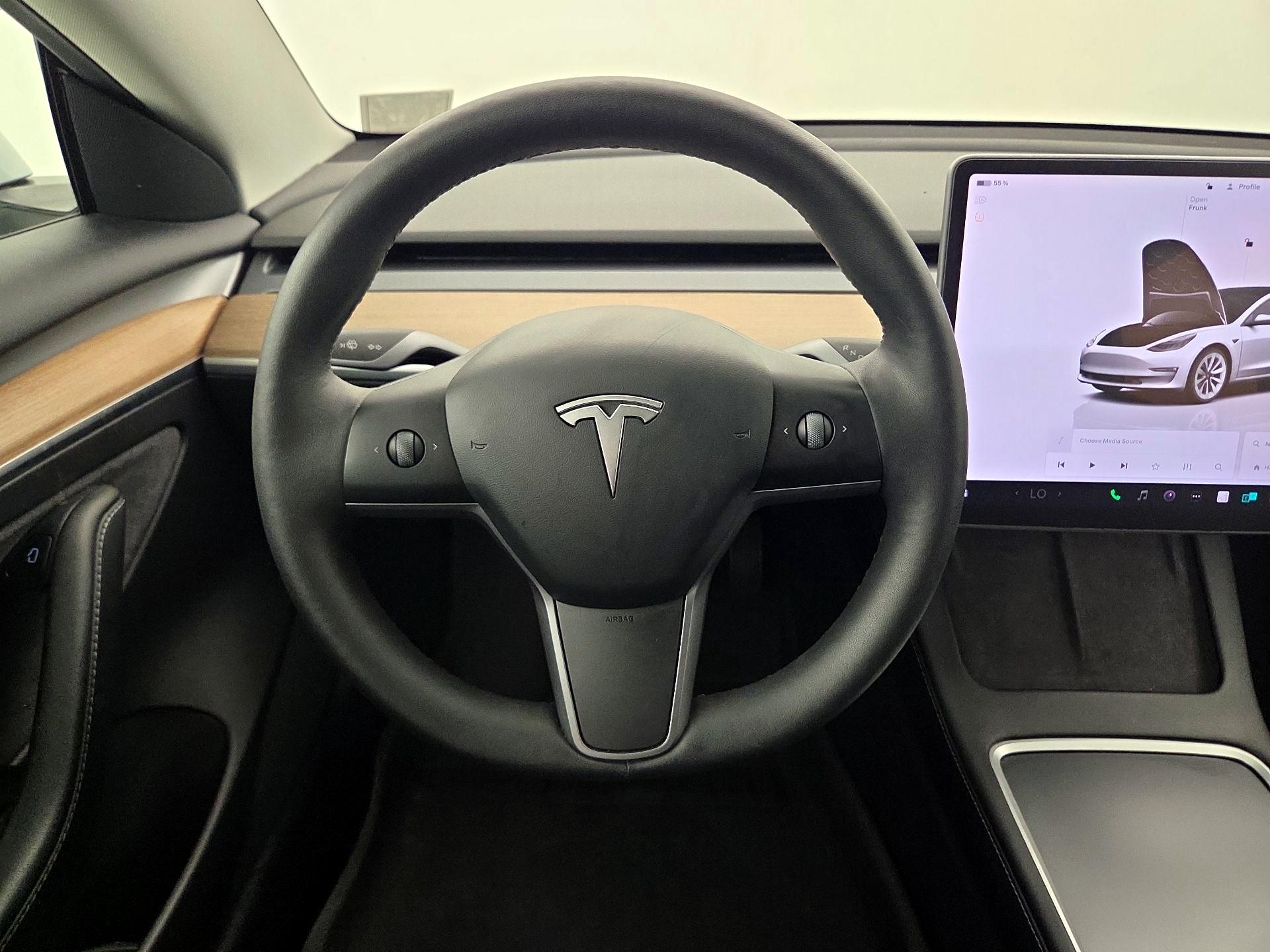 Thumbnail: 2022 Tesla Model 3 - 10