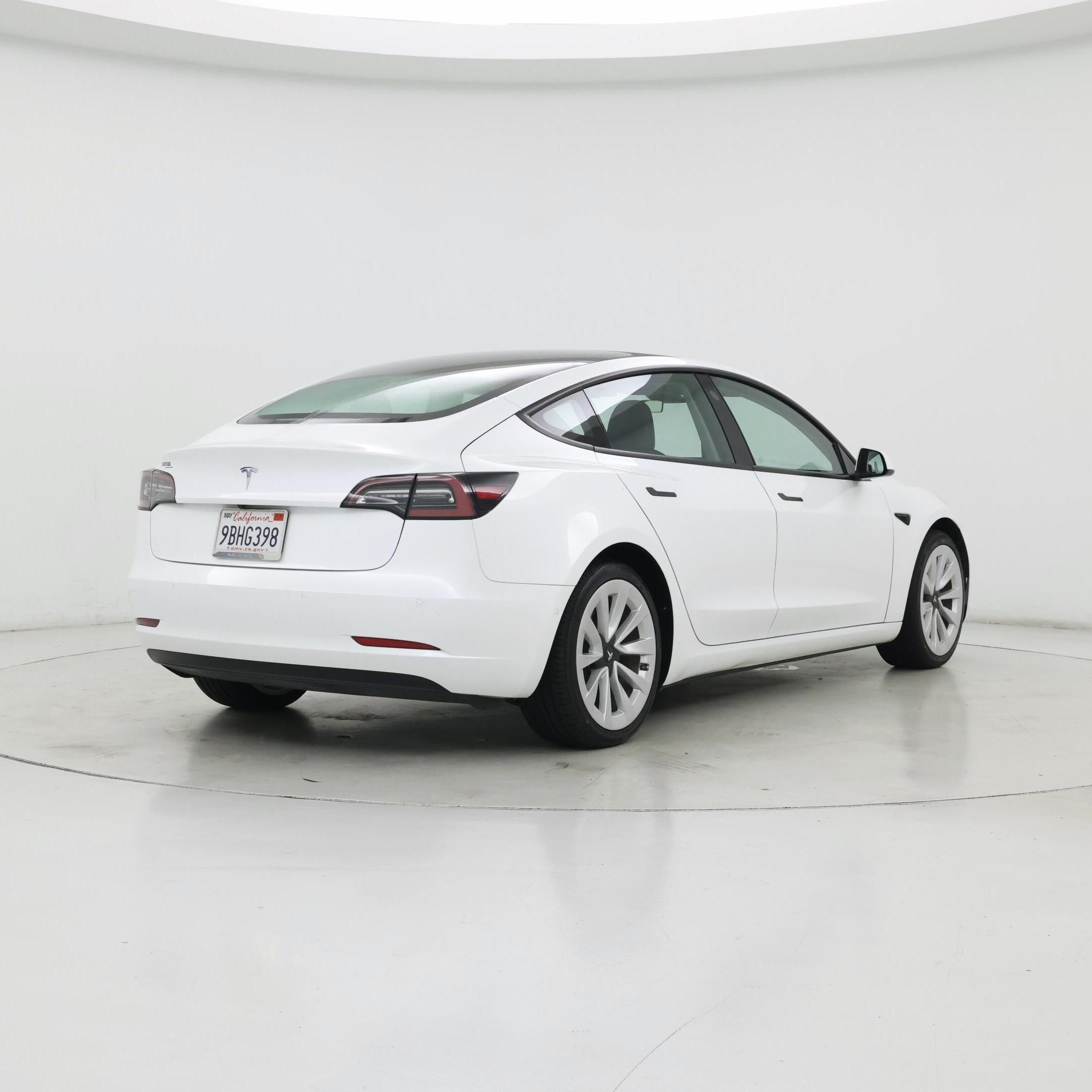 Thumbnail: 2022 Tesla Model 3 - 8