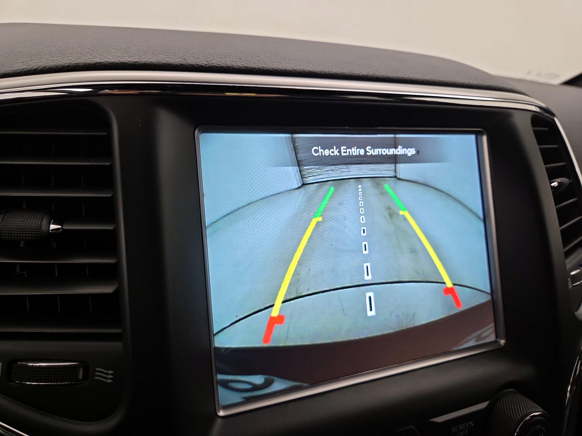 Thumbnail: 2018 Jeep Grand Cherokee - 15