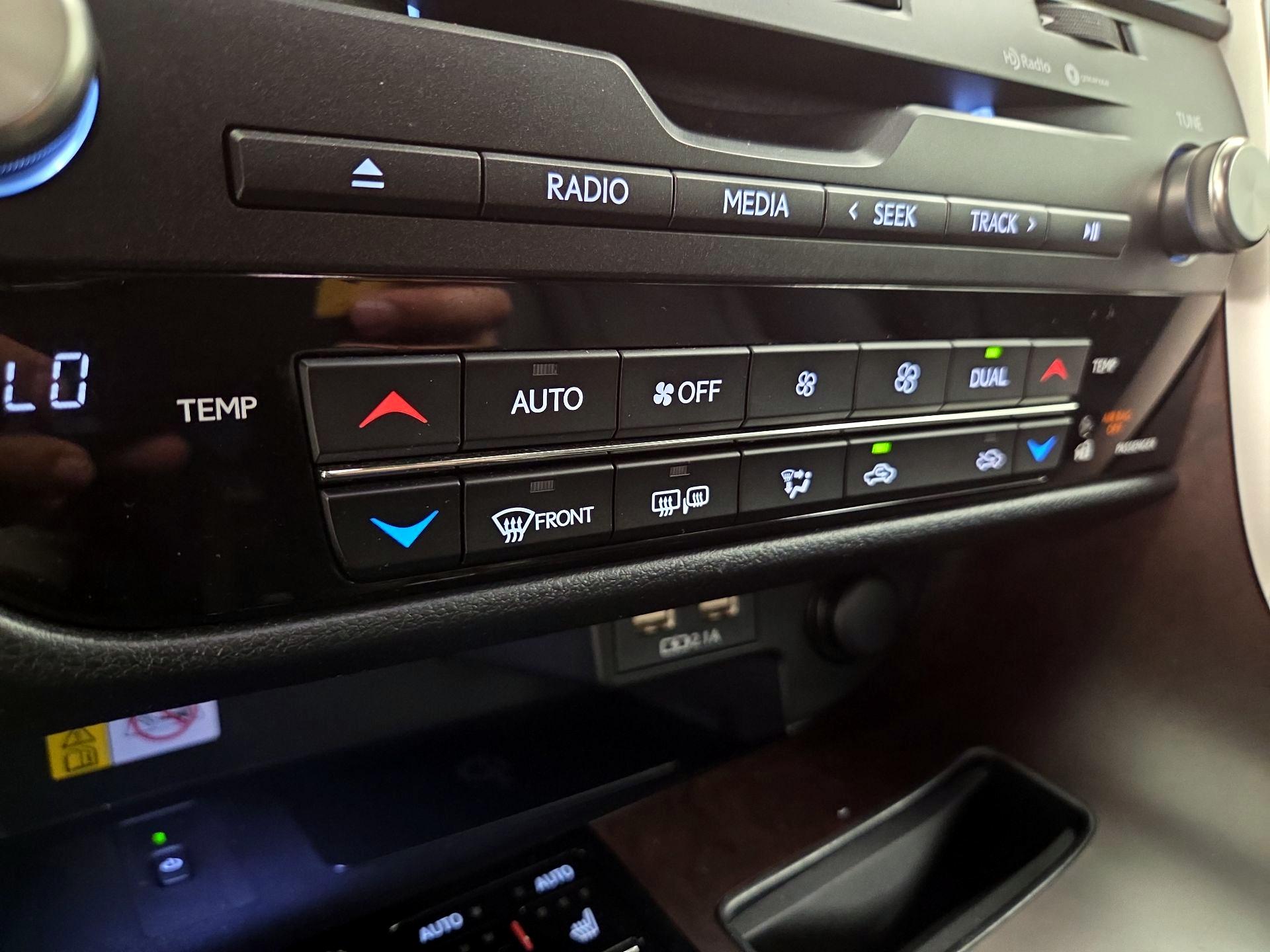 Thumbnail: 2022 Lexus RX - 16