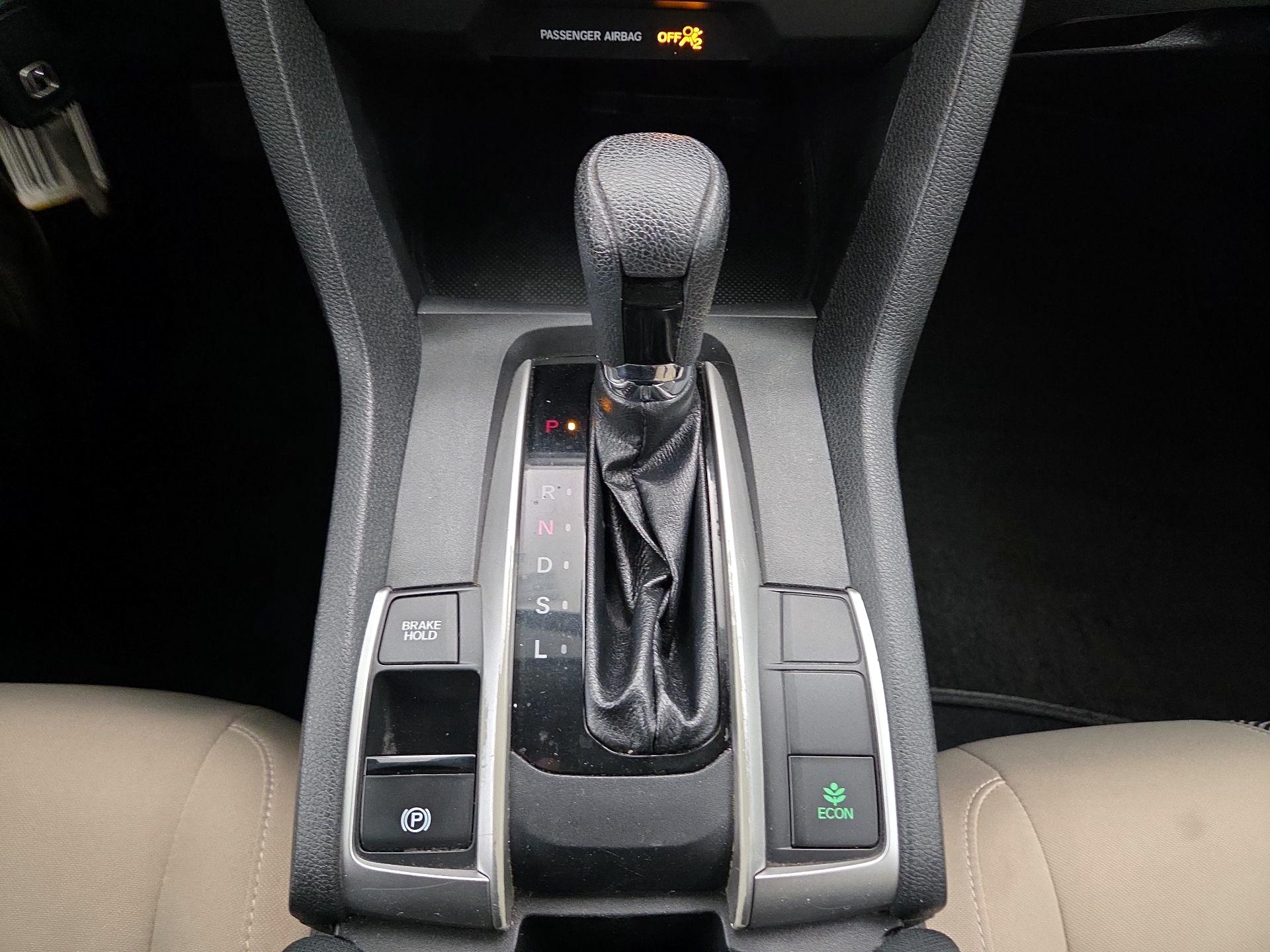 Thumbnail: 2018 Honda Civic - 17