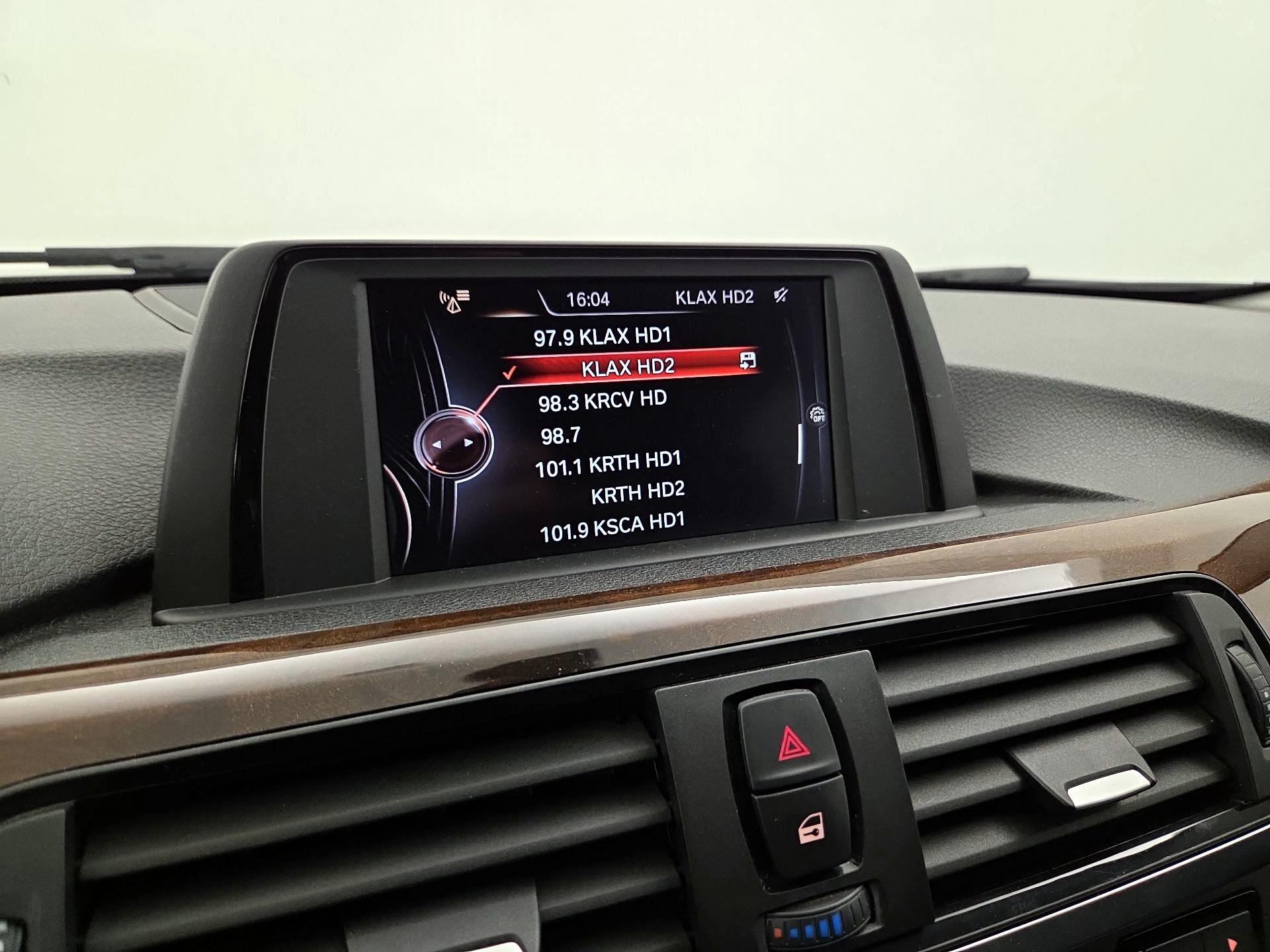 Thumbnail: 2015 BMW 3 Series - 14