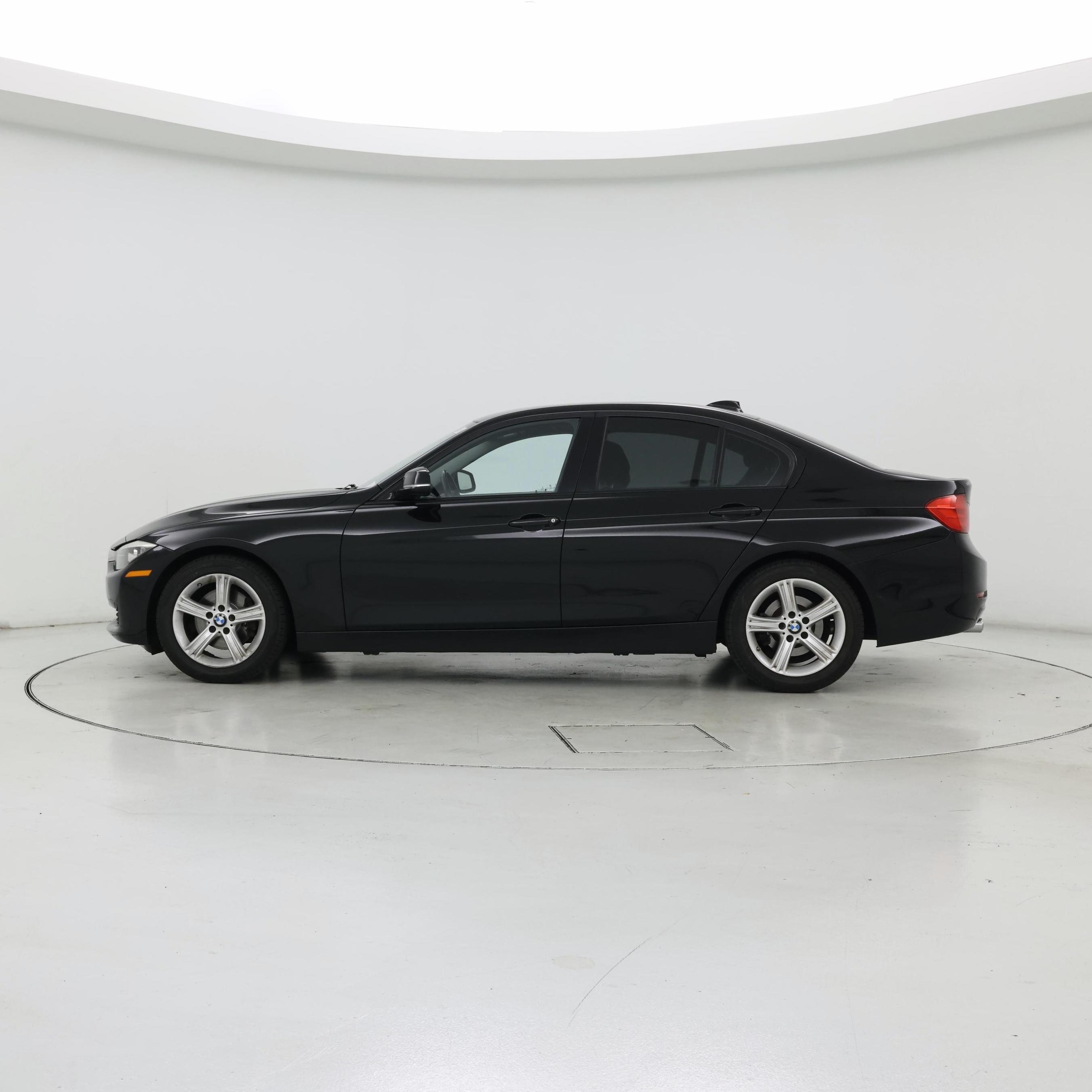 Thumbnail: 2015 BMW 3 Series - 3