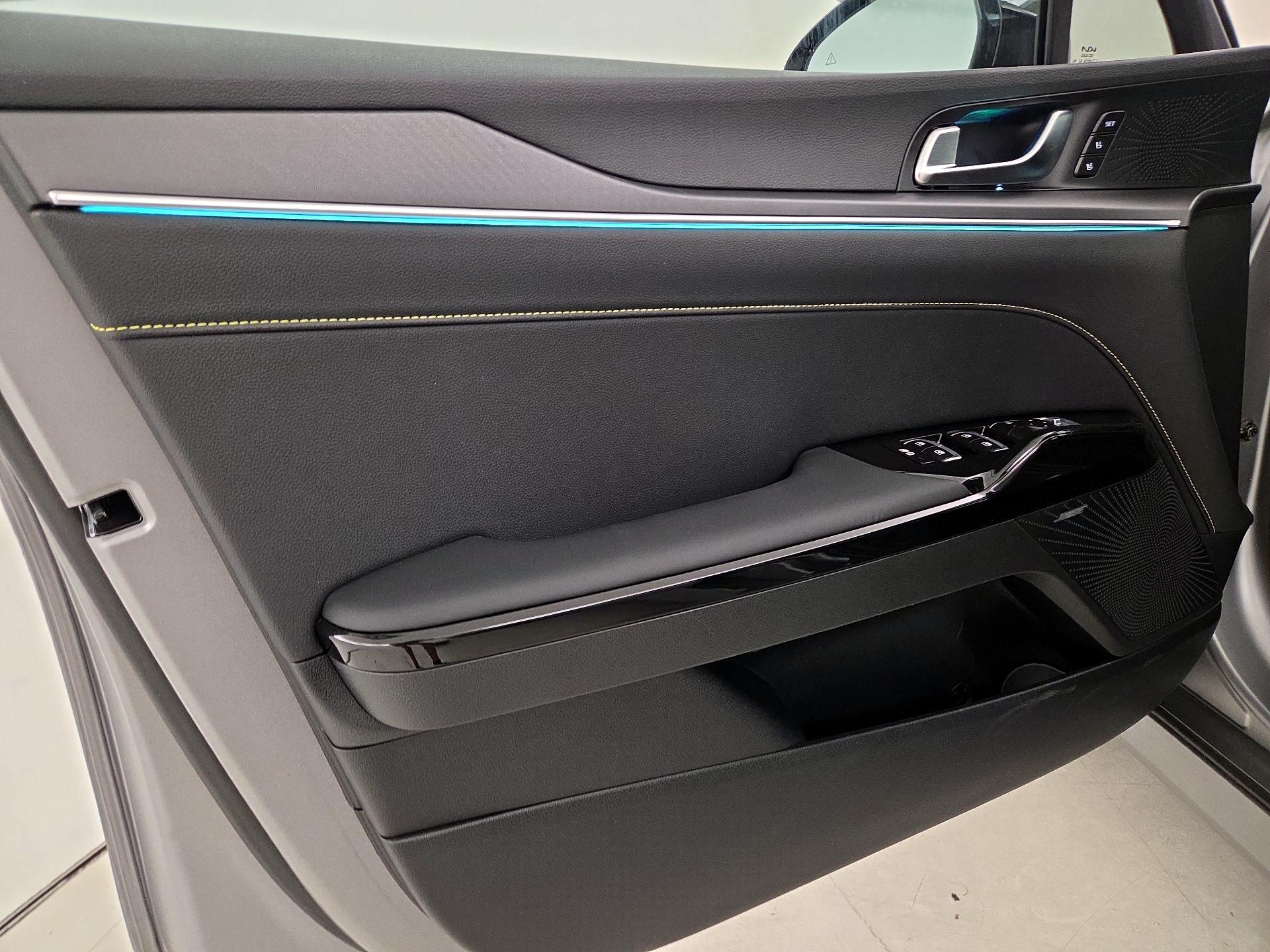 Thumbnail: 2026 Kia K5 - 12