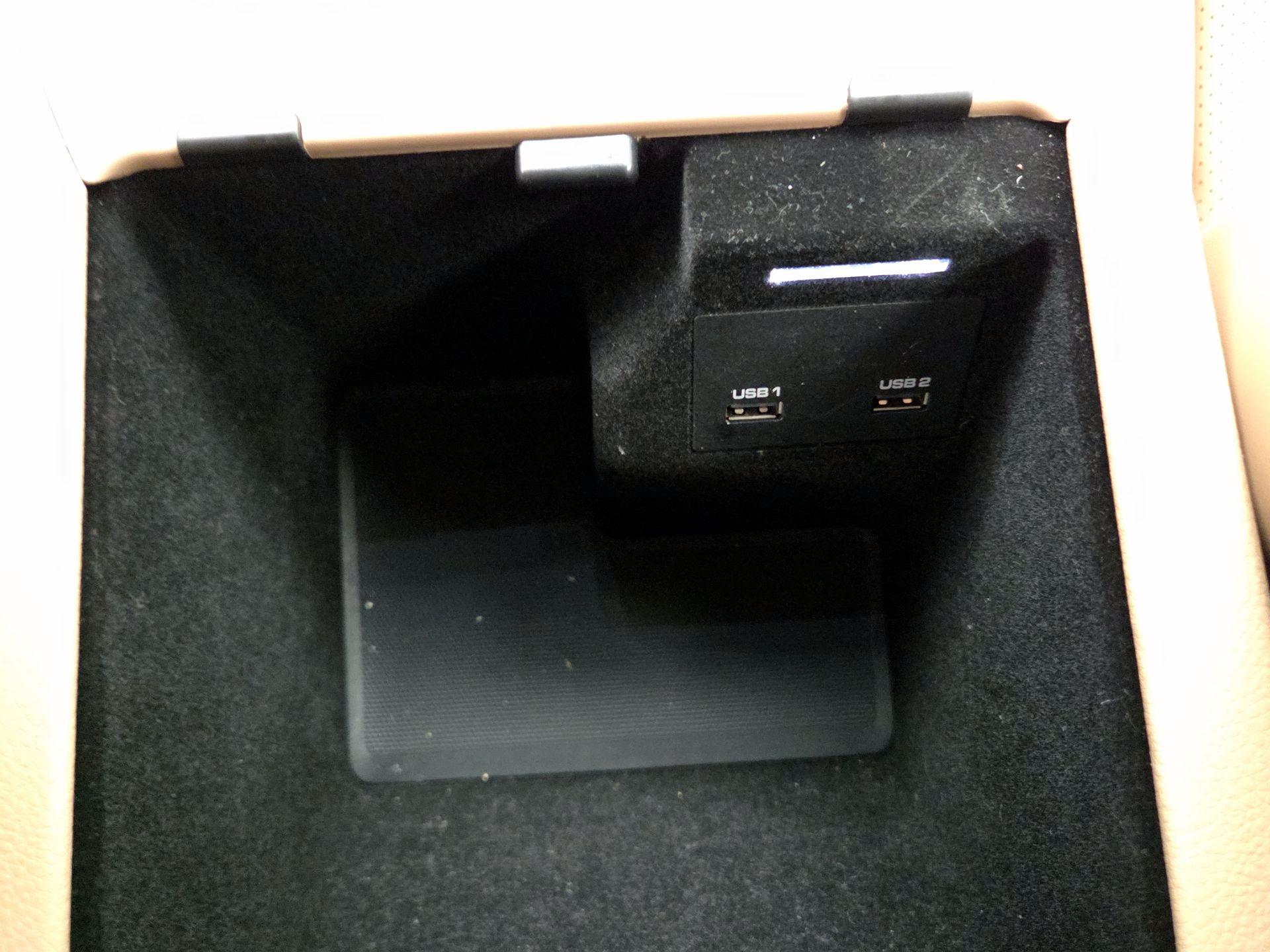 Thumbnail: 2019 Porsche Cayenne - 19