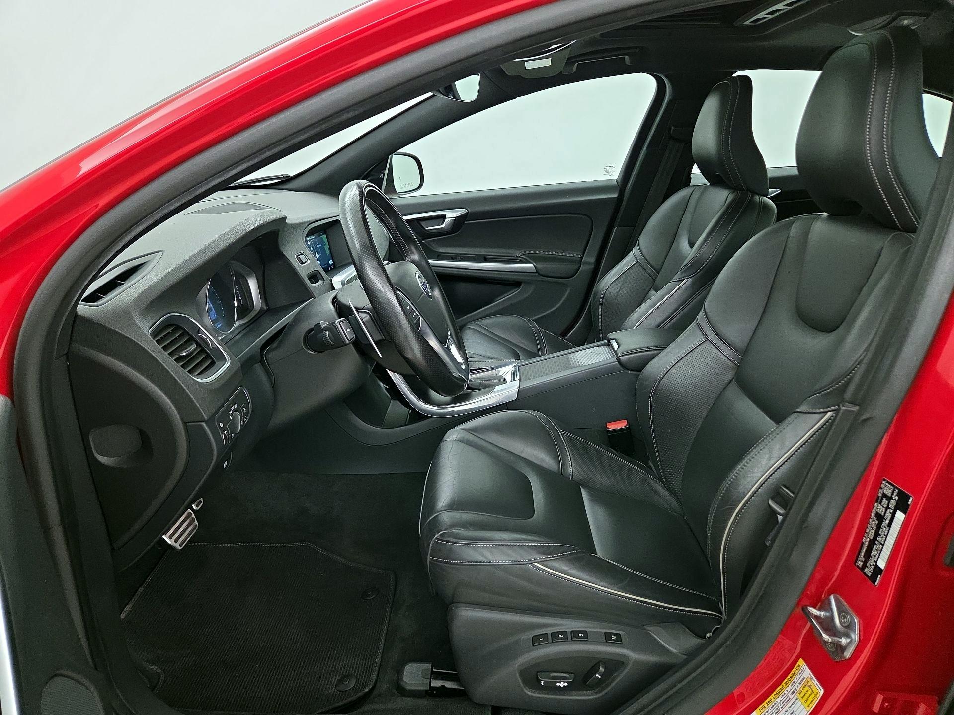 Thumbnail: 2016 Volvo S60 - 11