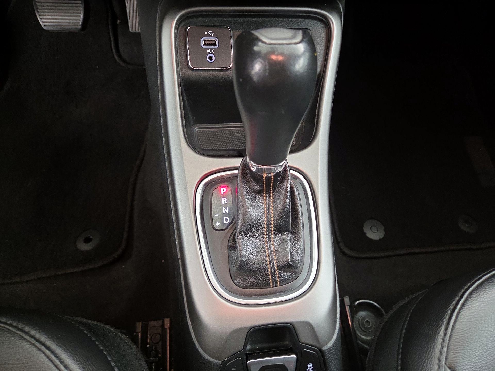 Thumbnail: 2018 Jeep Compass - 17