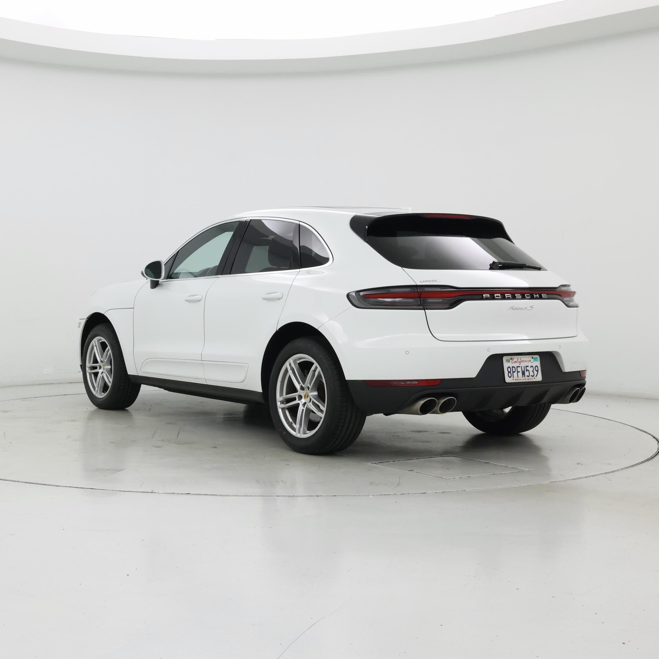 Thumbnail: 2020 Porsche Macan - 2