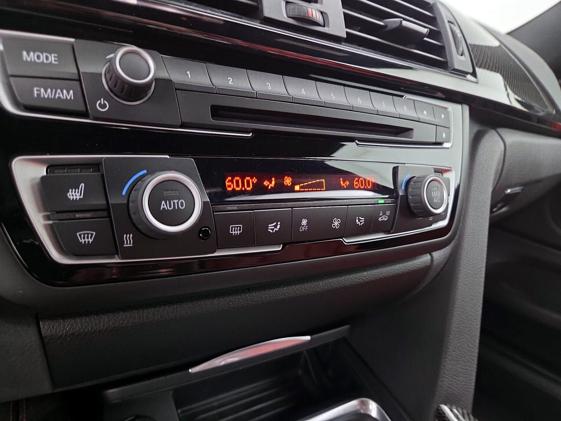 Thumbnail: 2015 BMW M4 - 17