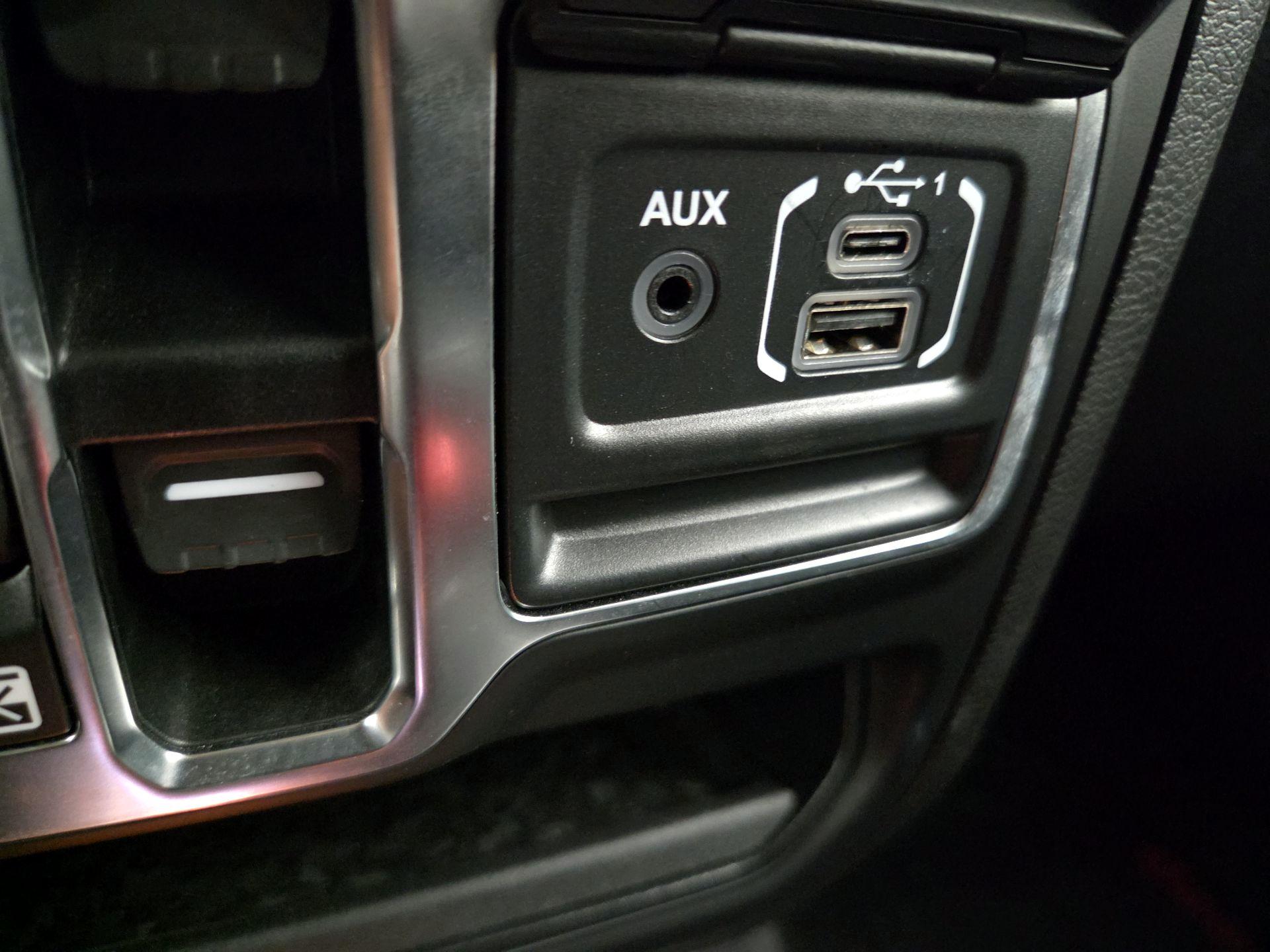 Thumbnail: 2020 Jeep Gladiator - 18