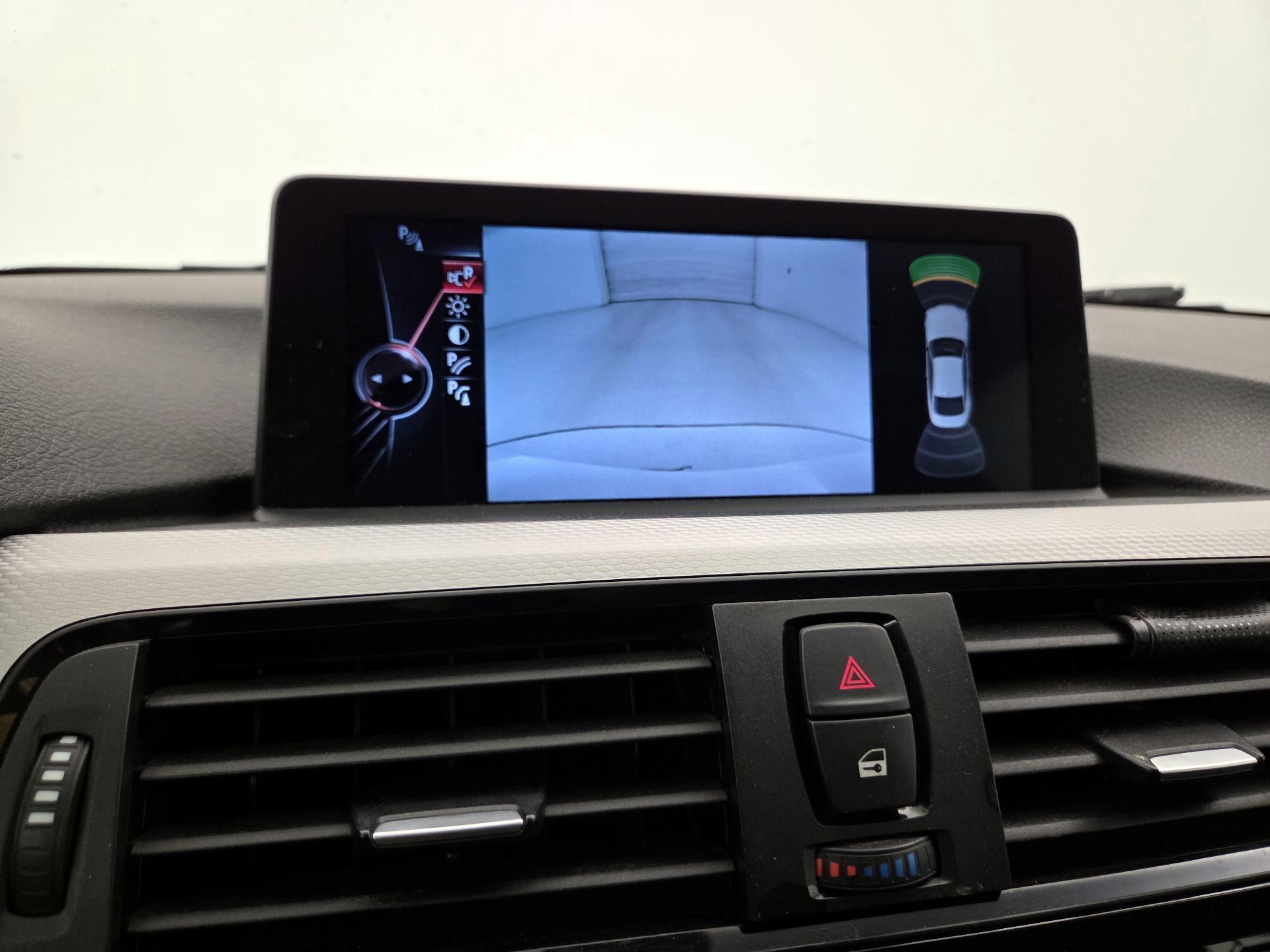 Thumbnail: 2015 BMW 4 Series - 15