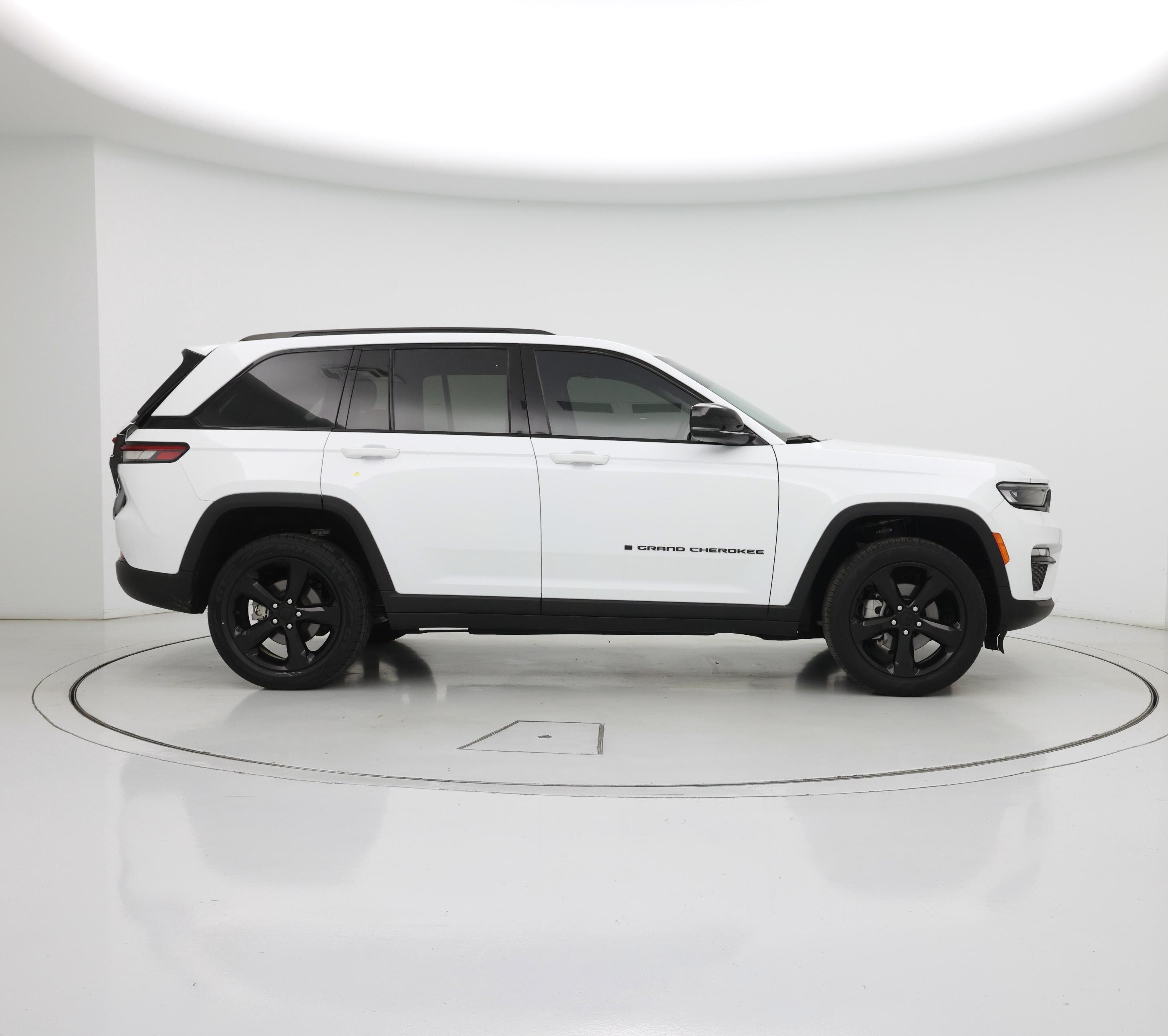 Thumbnail: 2023 Jeep Grand Cherokee - 7