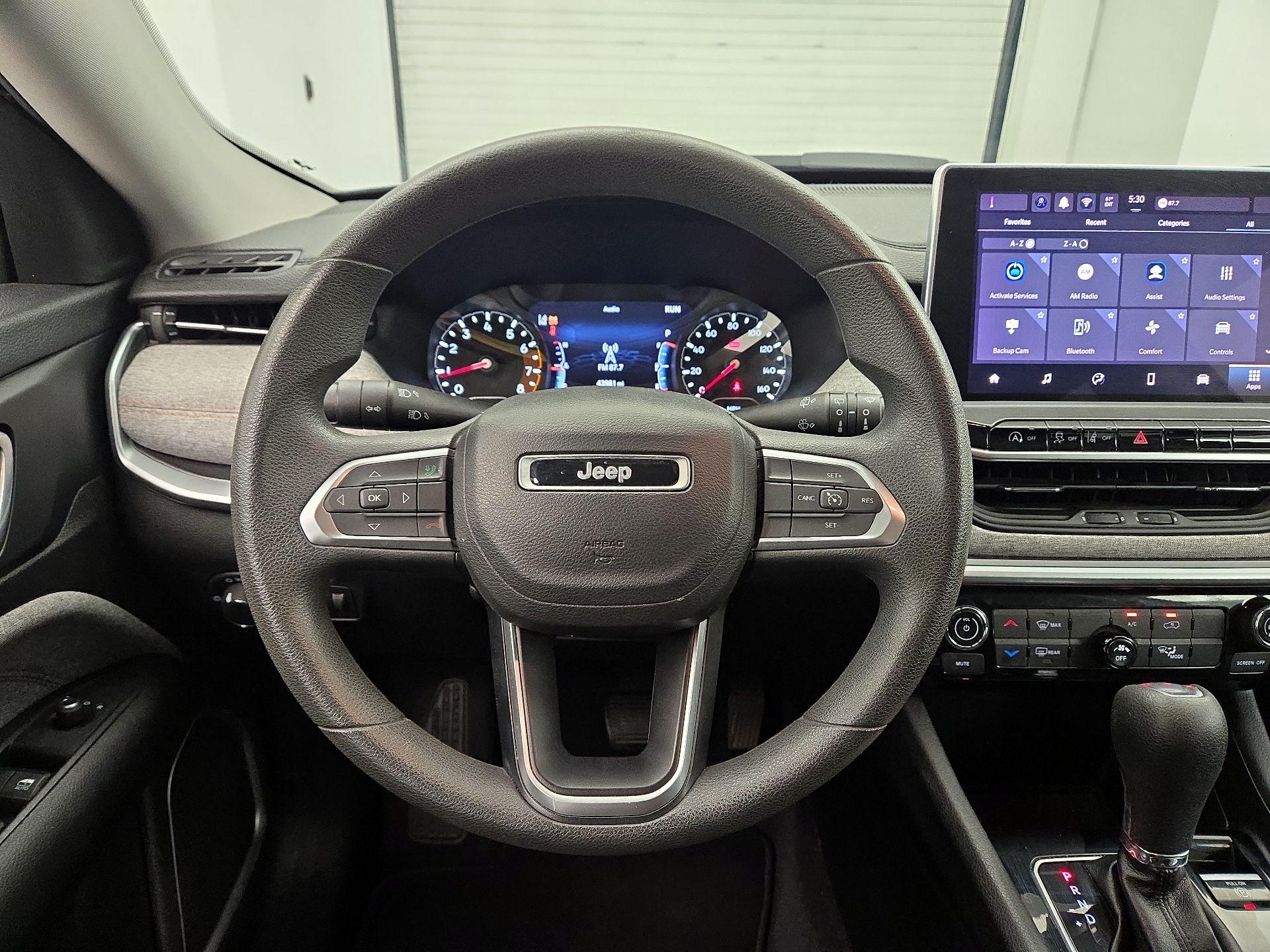 Thumbnail: 2022 Jeep Compass - 10