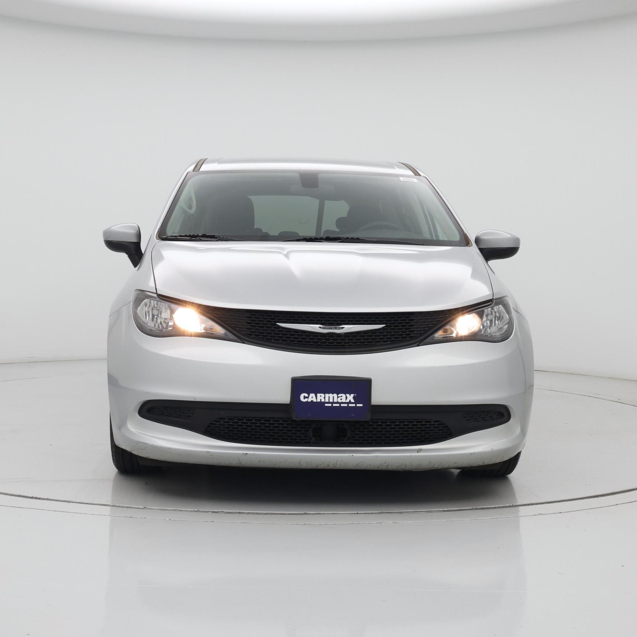 Thumbnail: 2022 Chrysler Voyager - 5