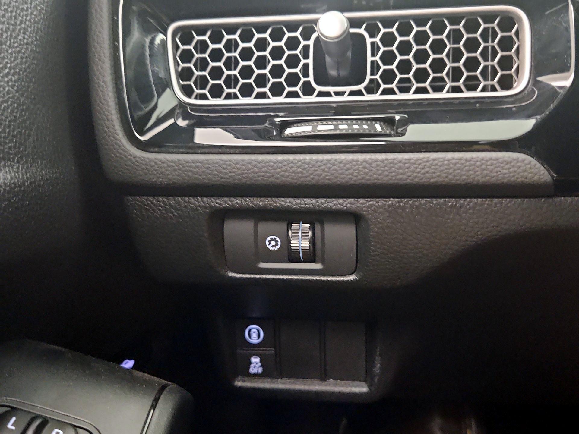 Thumbnail: 2023 Honda Civic - 13