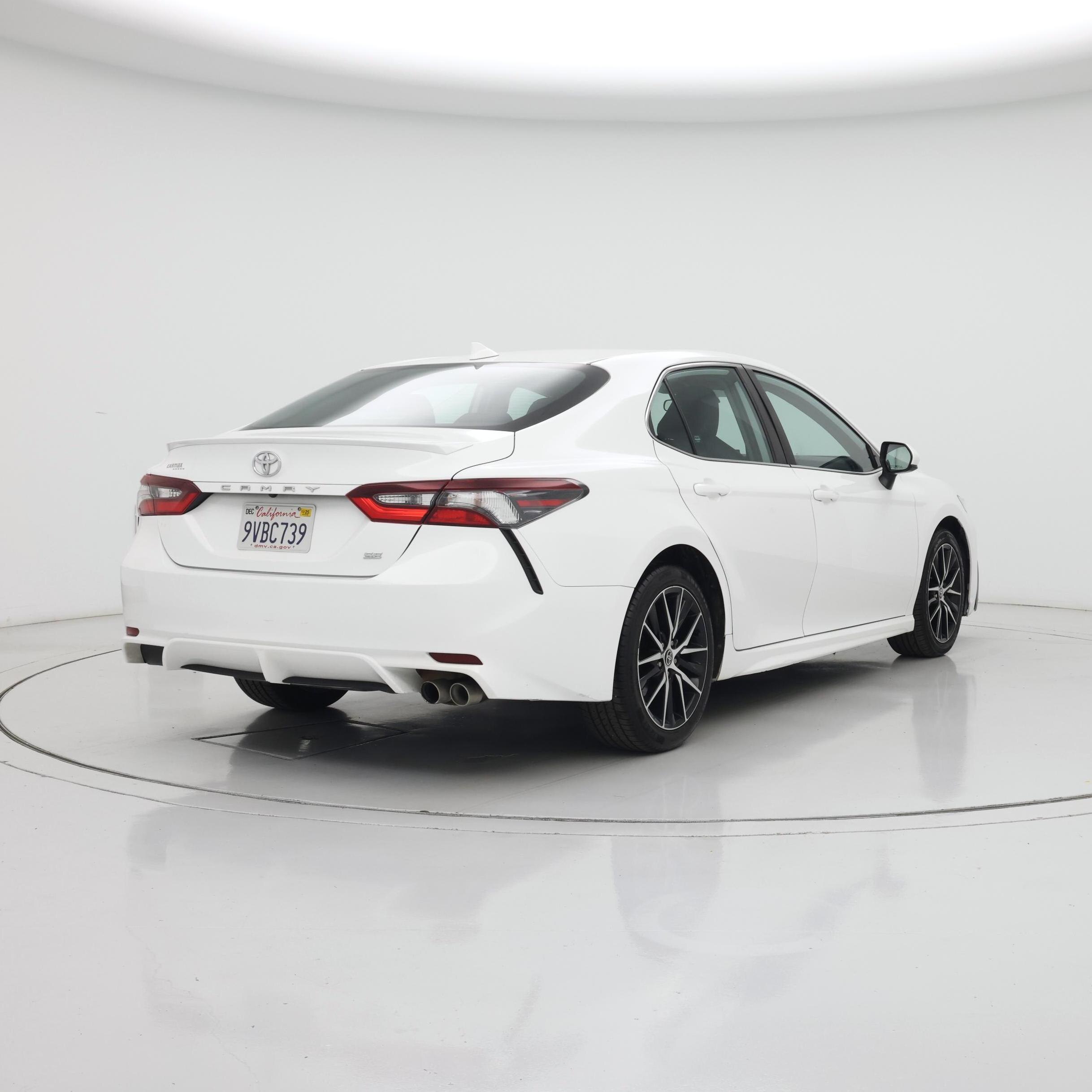 Thumbnail: 2021 Toyota Camry - 8