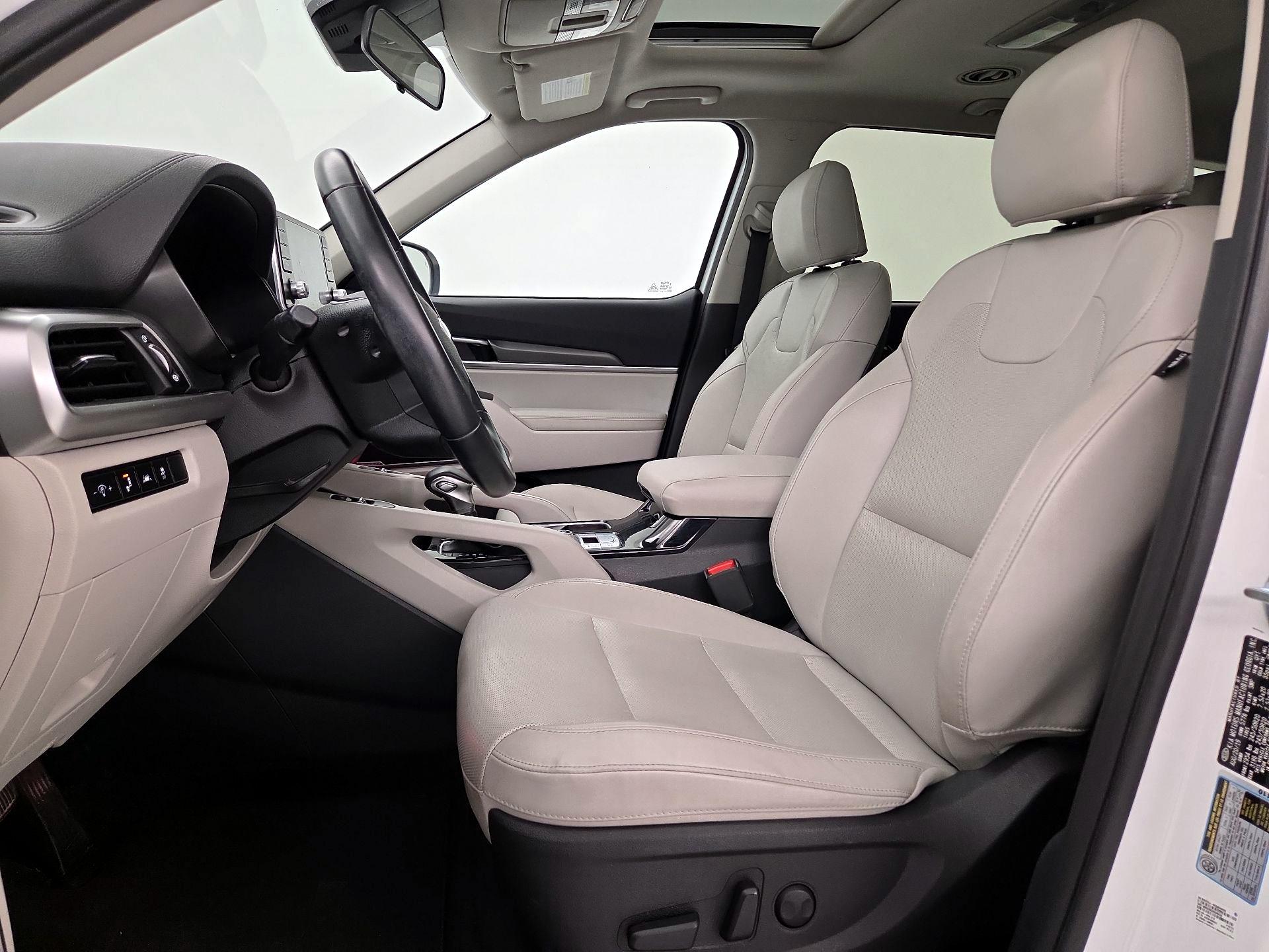 Thumbnail: 2020 Kia Telluride - 11