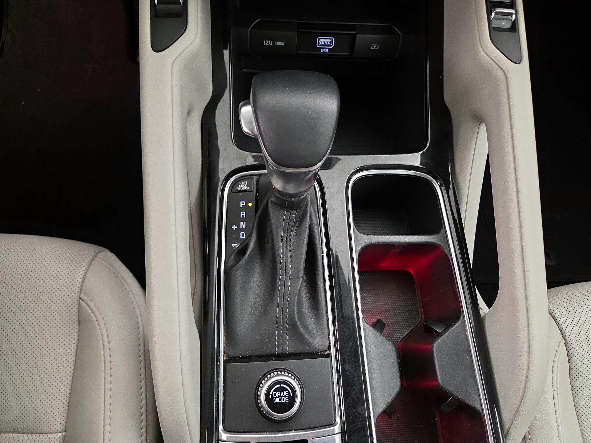 Thumbnail: 2020 Kia Telluride - 17