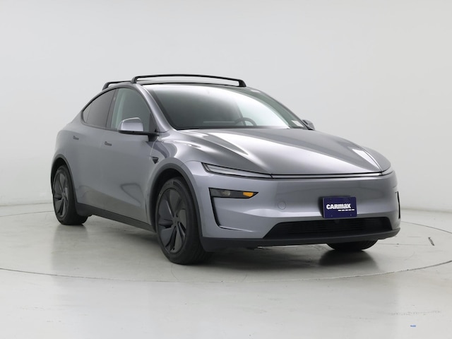 Silver 2026 Tesla Model Y Long Range RWD SUV / Crossover Rear-Wheel Drive Automatic