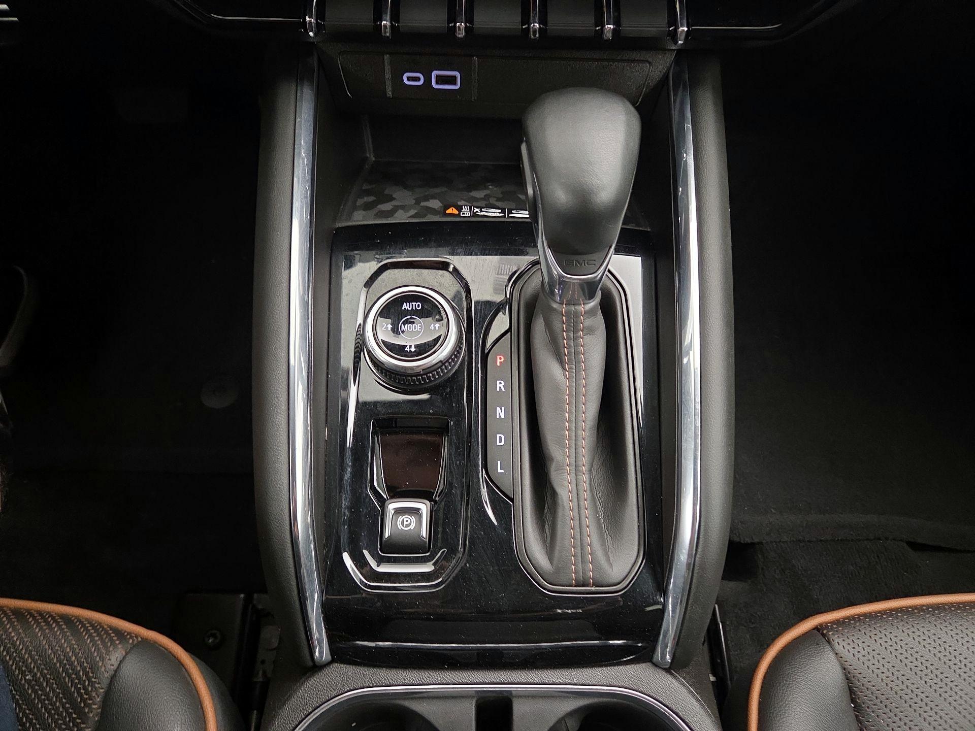 Thumbnail: 2023 GMC Canyon - 18