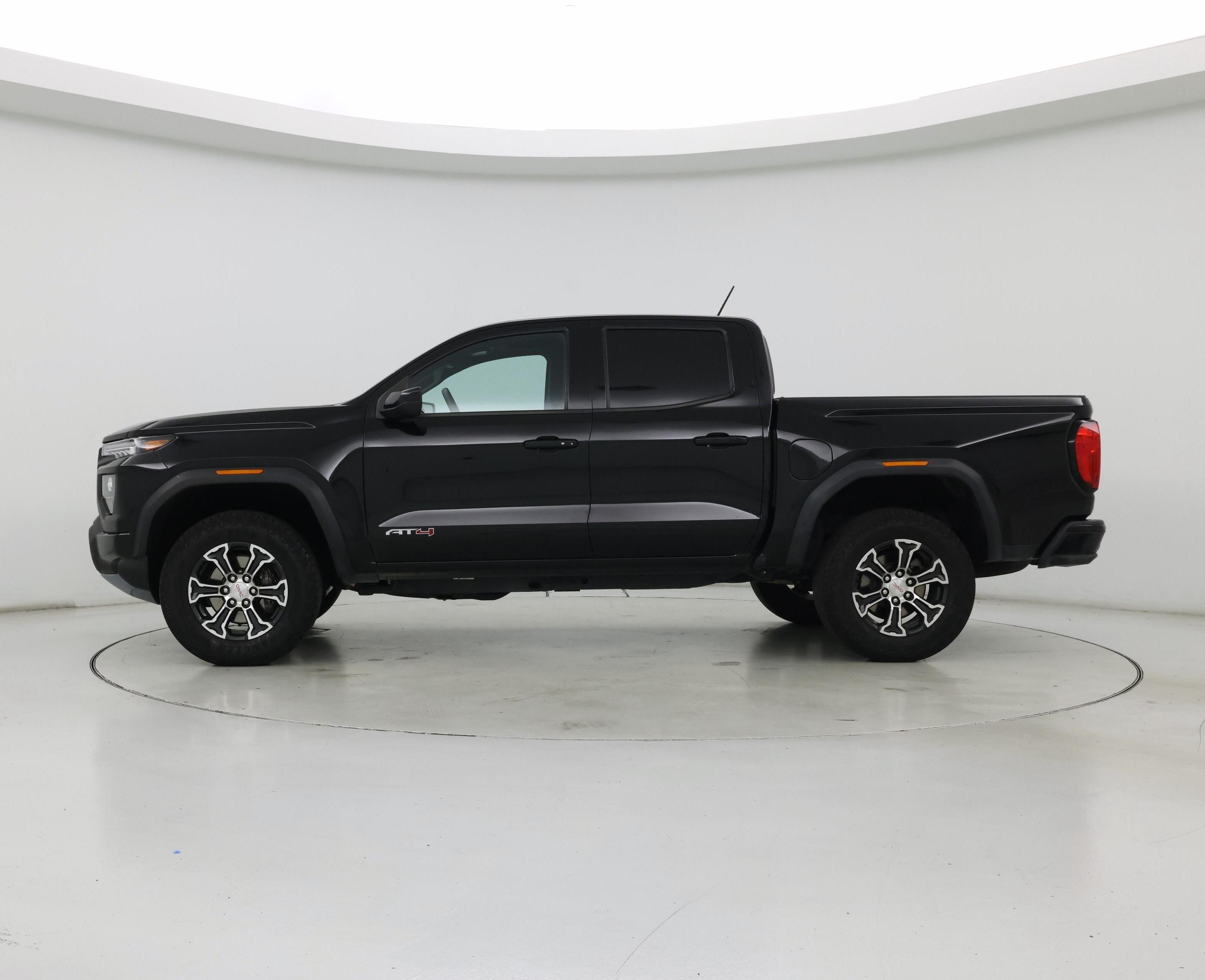 Thumbnail: 2023 GMC Canyon - 3