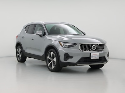 2024 Volvo XC40 B5 Plus Bright Theme