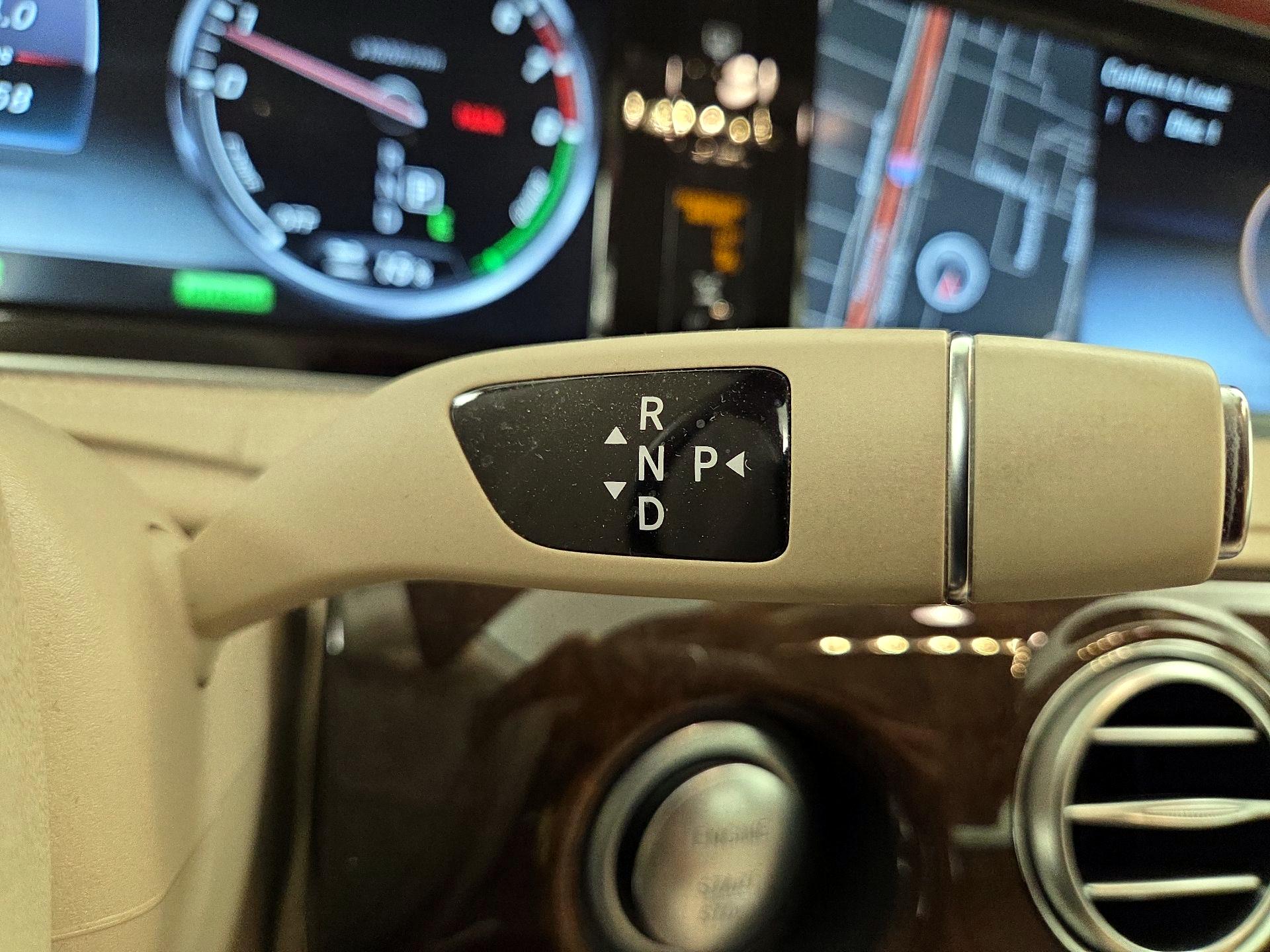 Thumbnail: 2016 Mercedes-Benz S-Class - 18