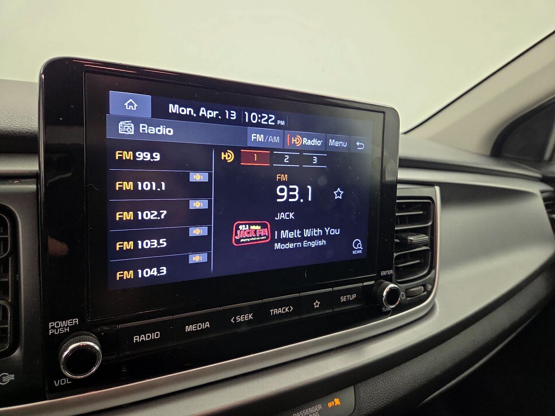 Thumbnail: 2021 Kia Rio - 15