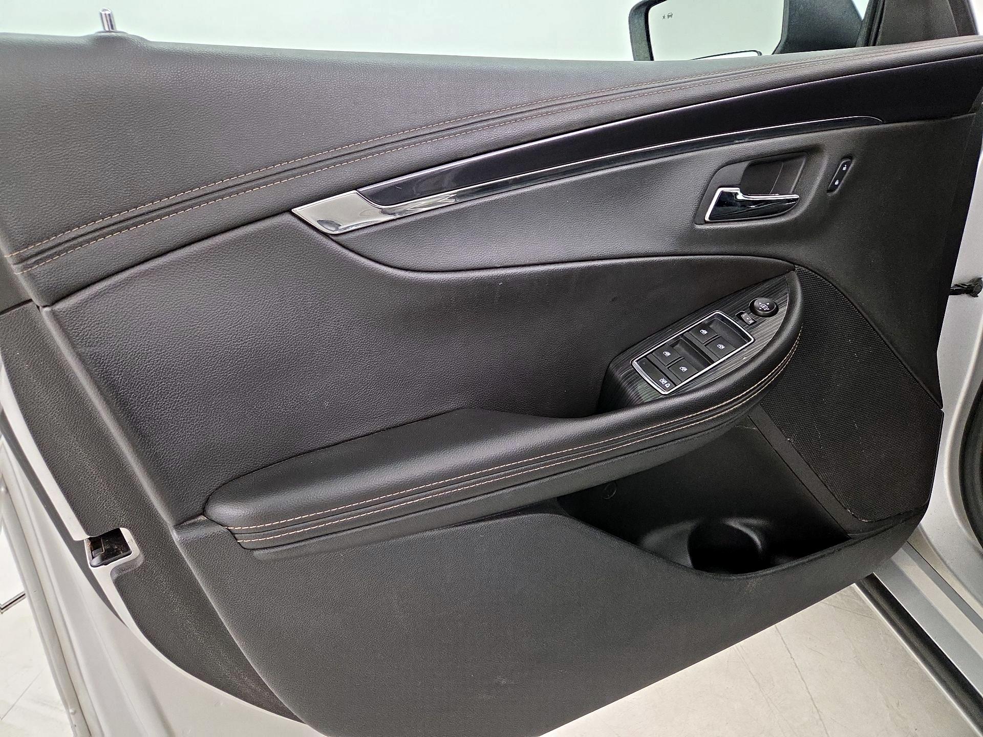 Thumbnail: 2016 Chevrolet Impala - 12