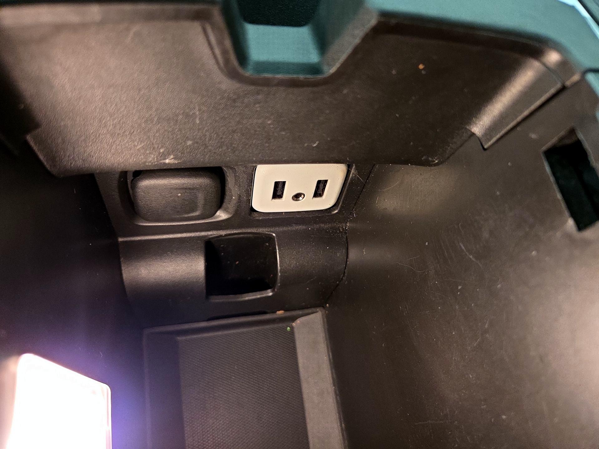 Thumbnail: 2016 Chevrolet Impala - 18