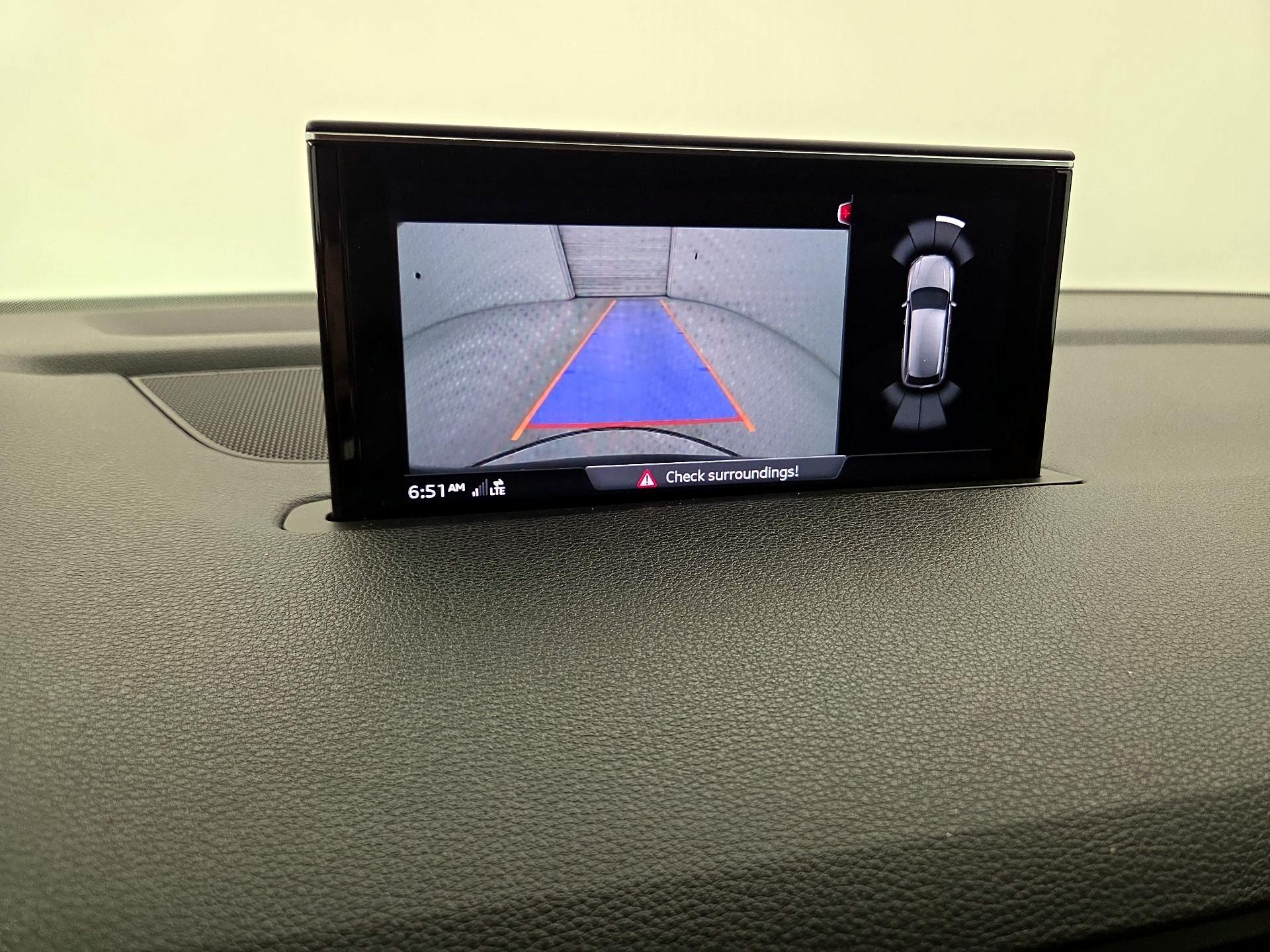 Thumbnail: 2018 Audi Q7 - 15