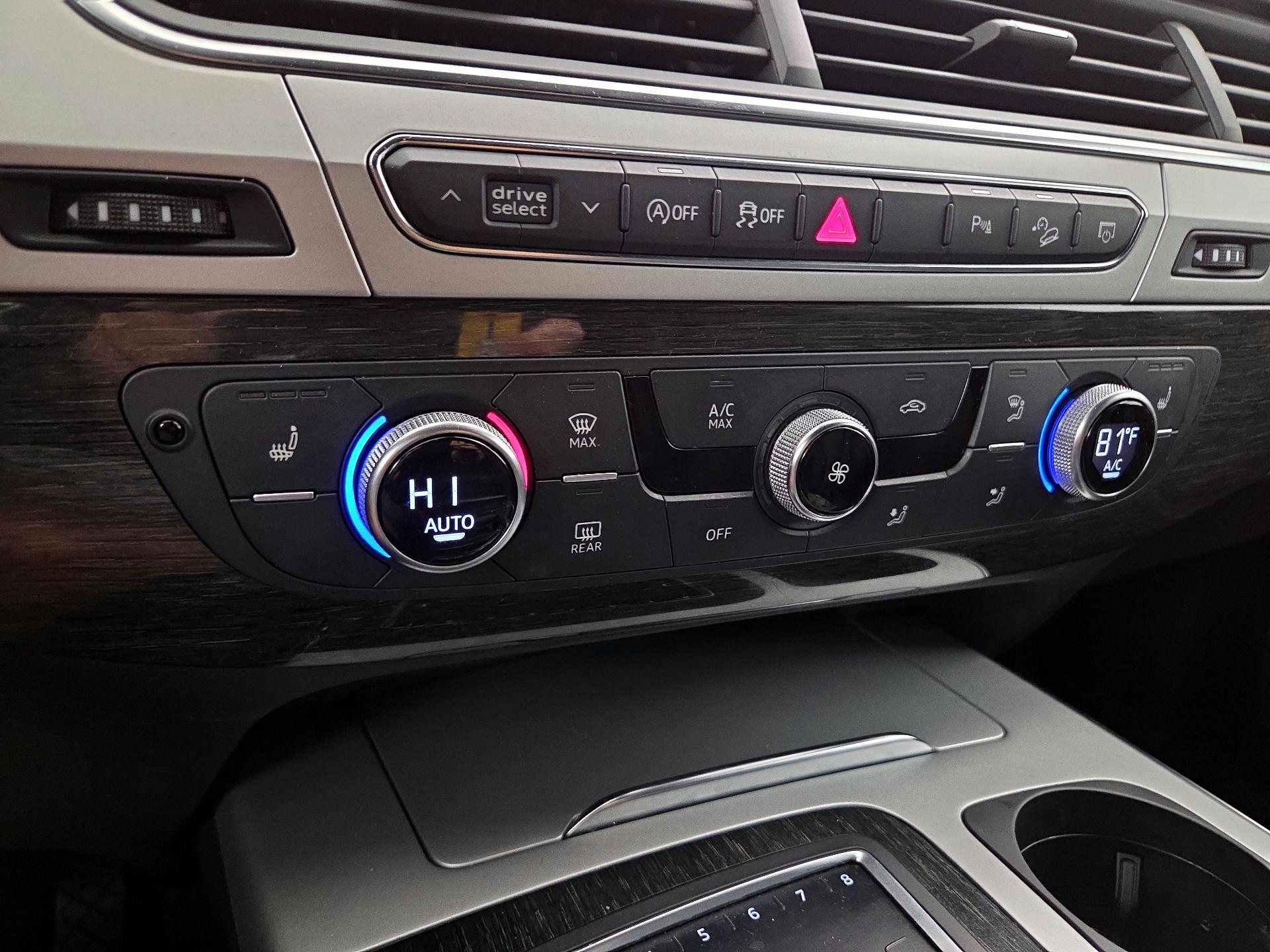 Thumbnail: 2018 Audi Q7 - 17