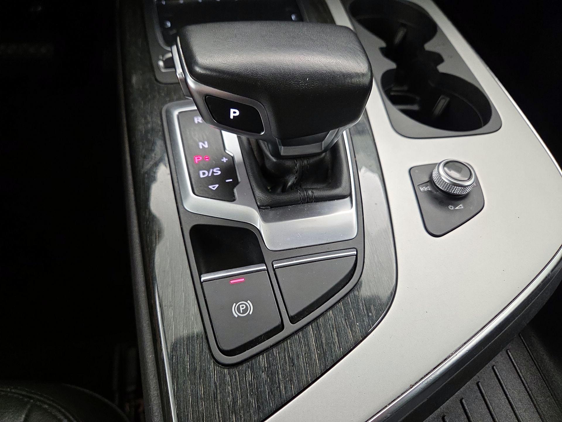 Thumbnail: 2018 Audi Q7 - 18