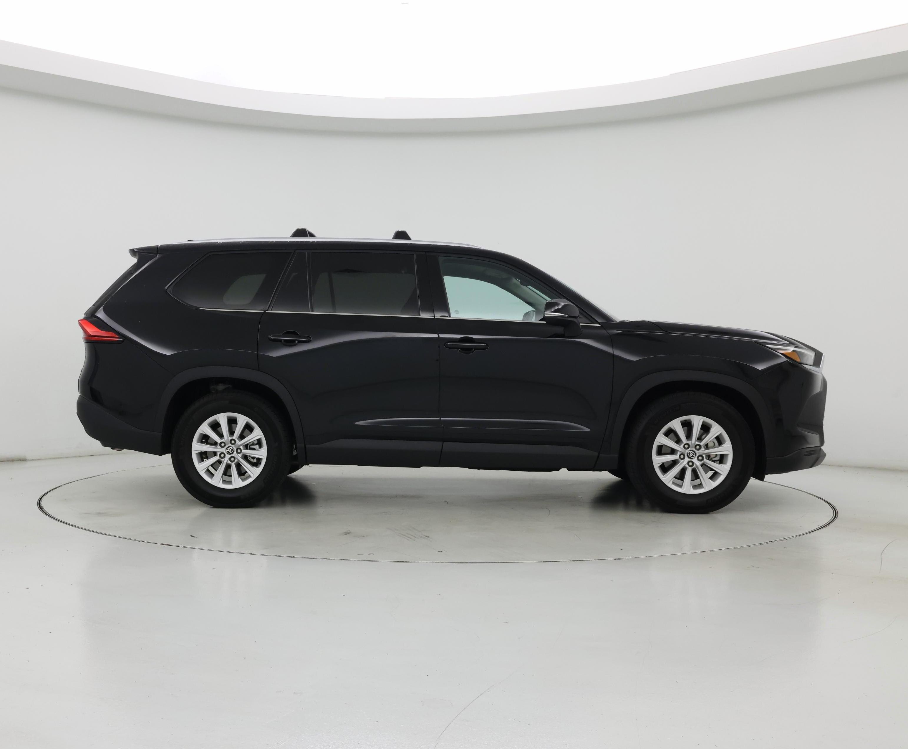 Thumbnail: 2024 Toyota Highlander - 7