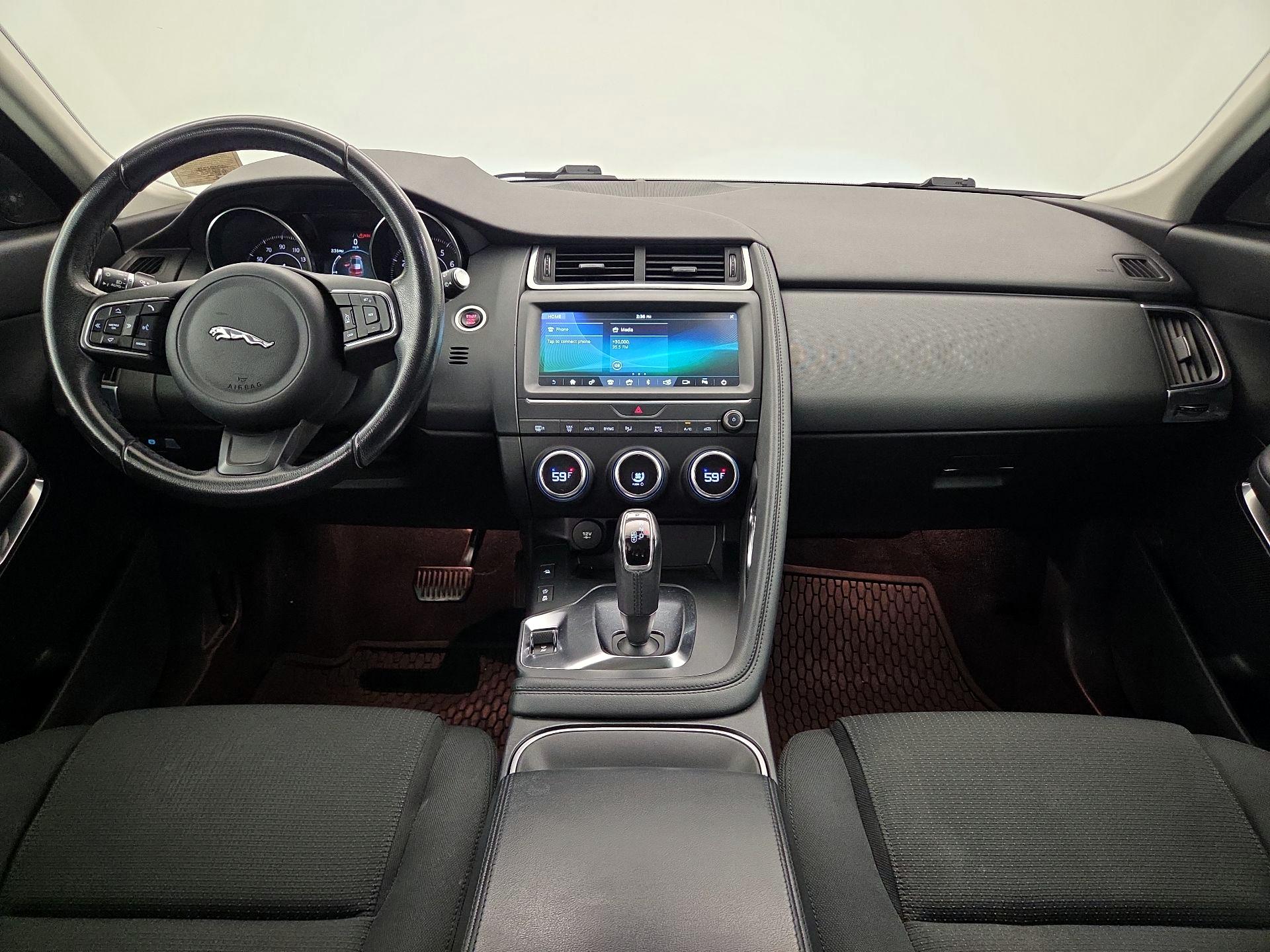Thumbnail: 2019 Jaguar E-Pace - 9