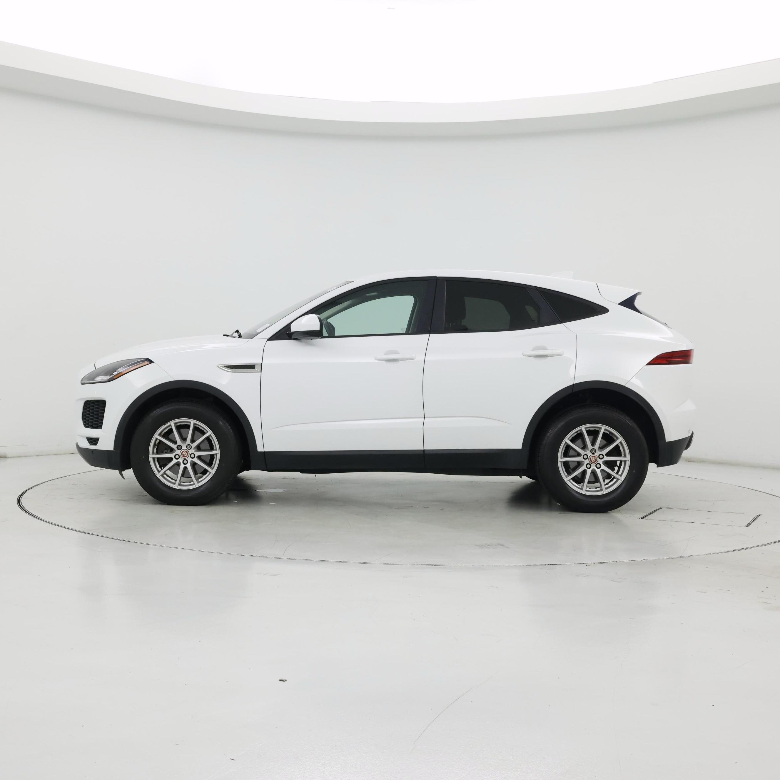 Thumbnail: 2019 Jaguar E-Pace - 3
