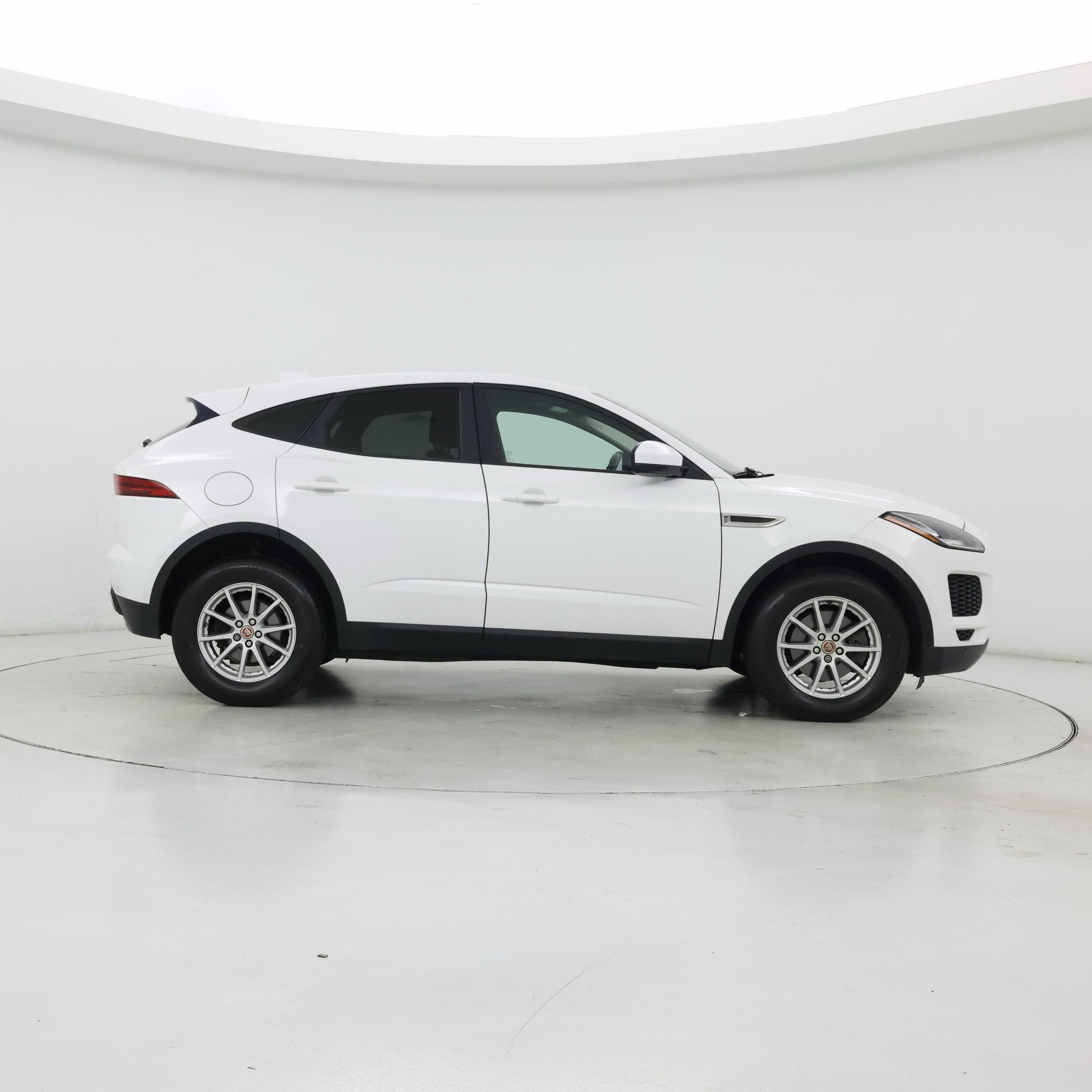 Thumbnail: 2019 Jaguar E-Pace - 7