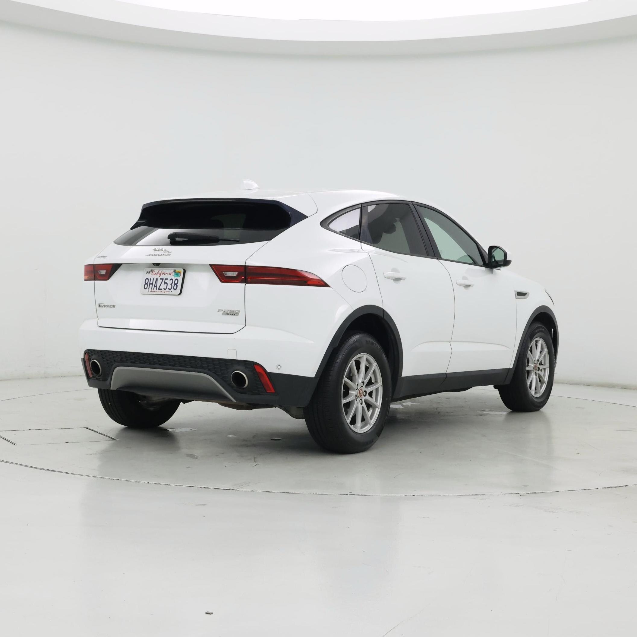 Thumbnail: 2019 Jaguar E-Pace - 8