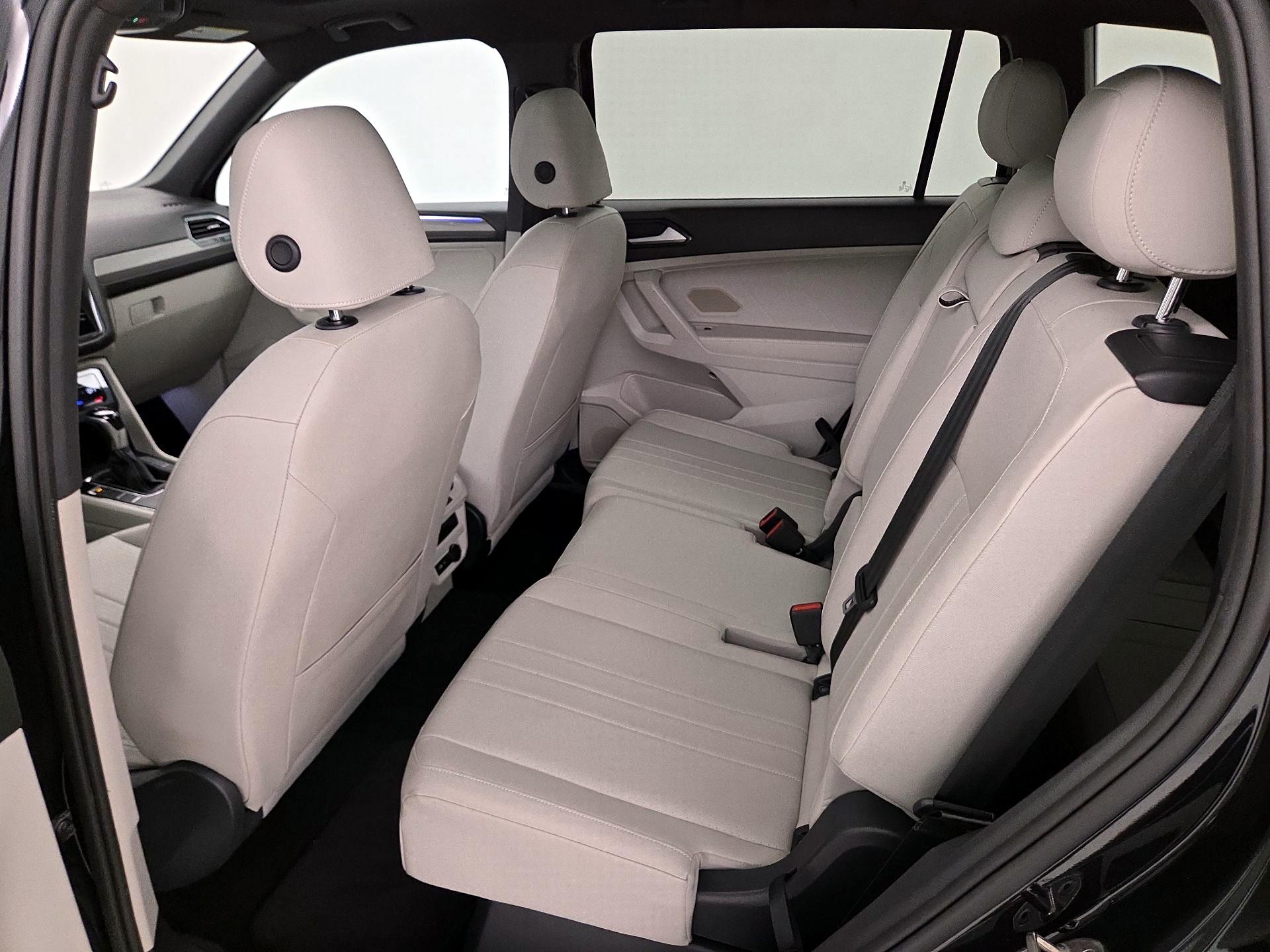 Thumbnail: 2022 Volkswagen Tiguan - 20