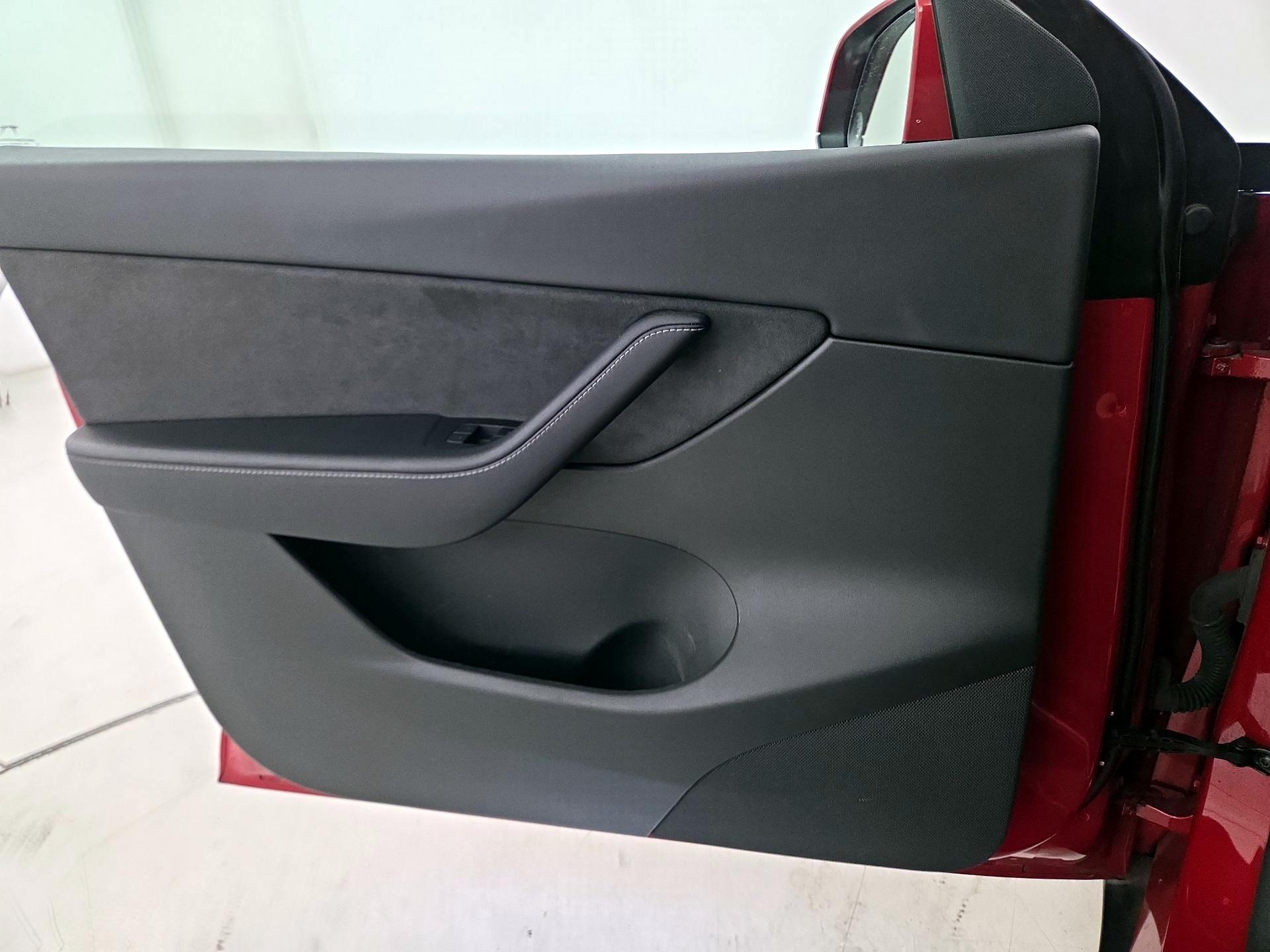 Thumbnail: 2022 Tesla Model Y - 12