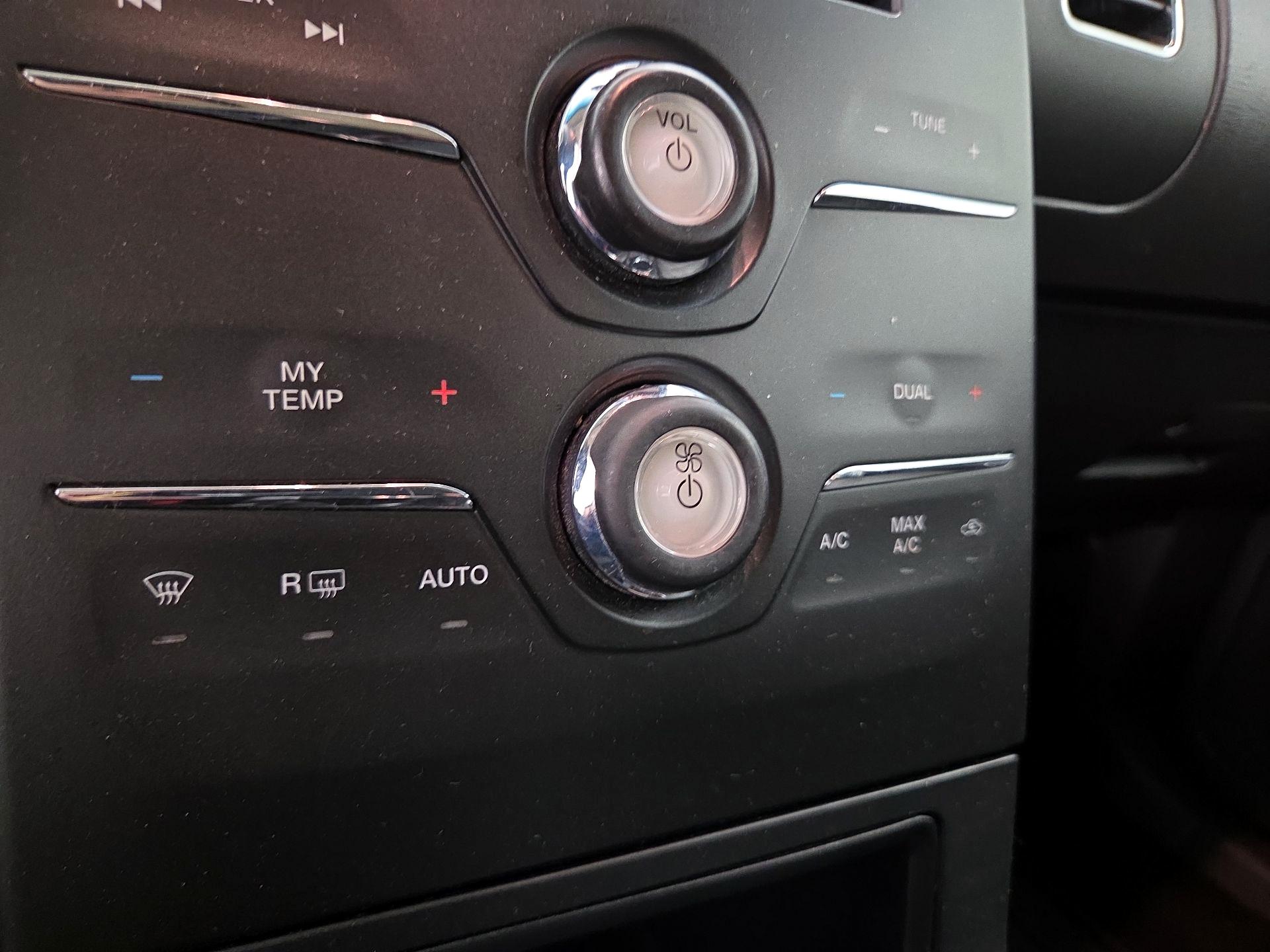 Thumbnail: 2015 Ford Flex - 17