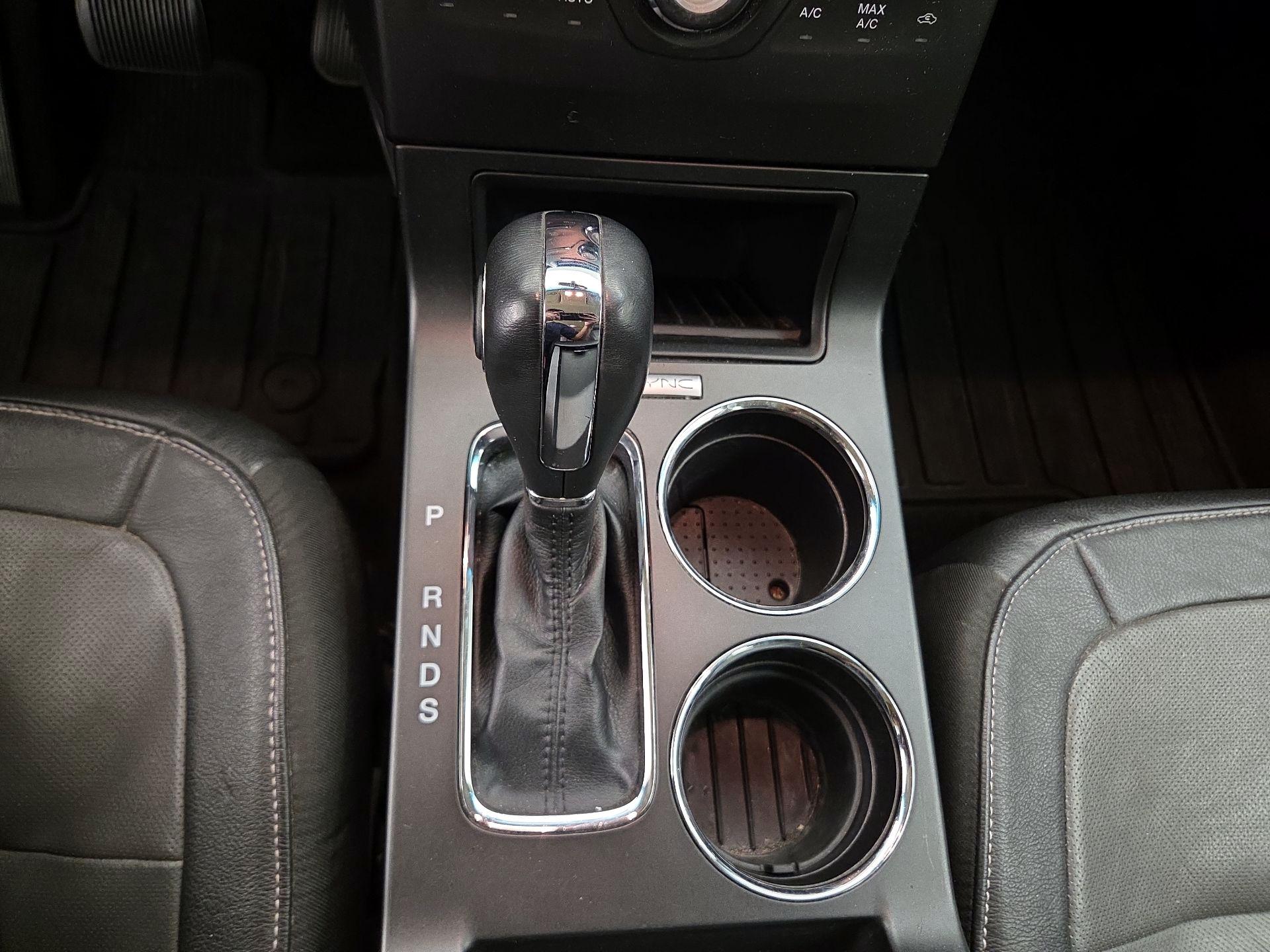 Thumbnail: 2015 Ford Flex - 18