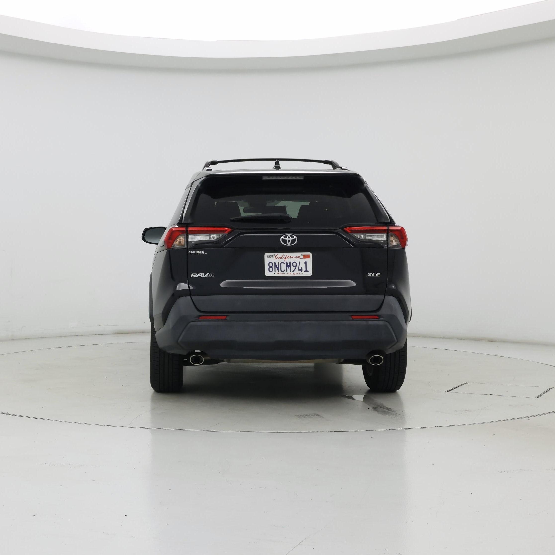 Thumbnail: 2019 Toyota RAV4 - 6