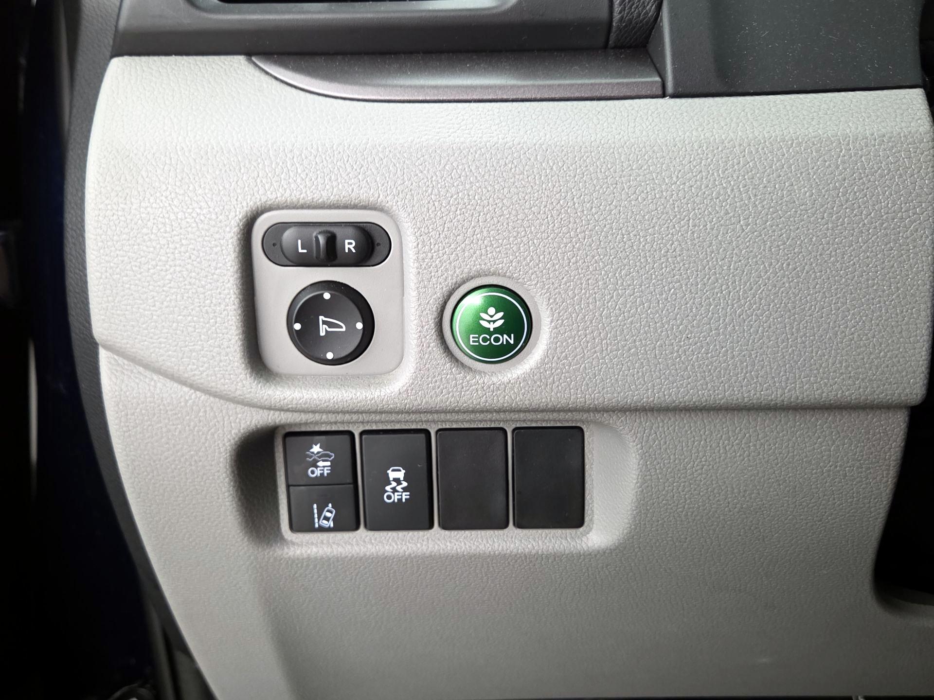 Thumbnail: 2020 Honda Pilot - 13