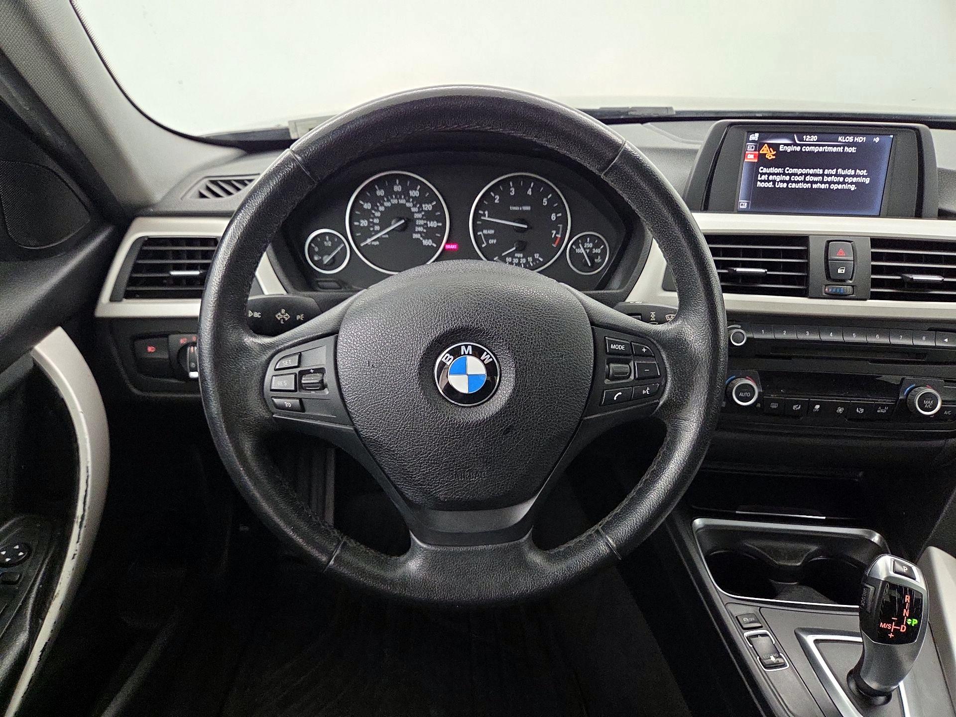 Thumbnail: 2015 BMW 3 Series - 10