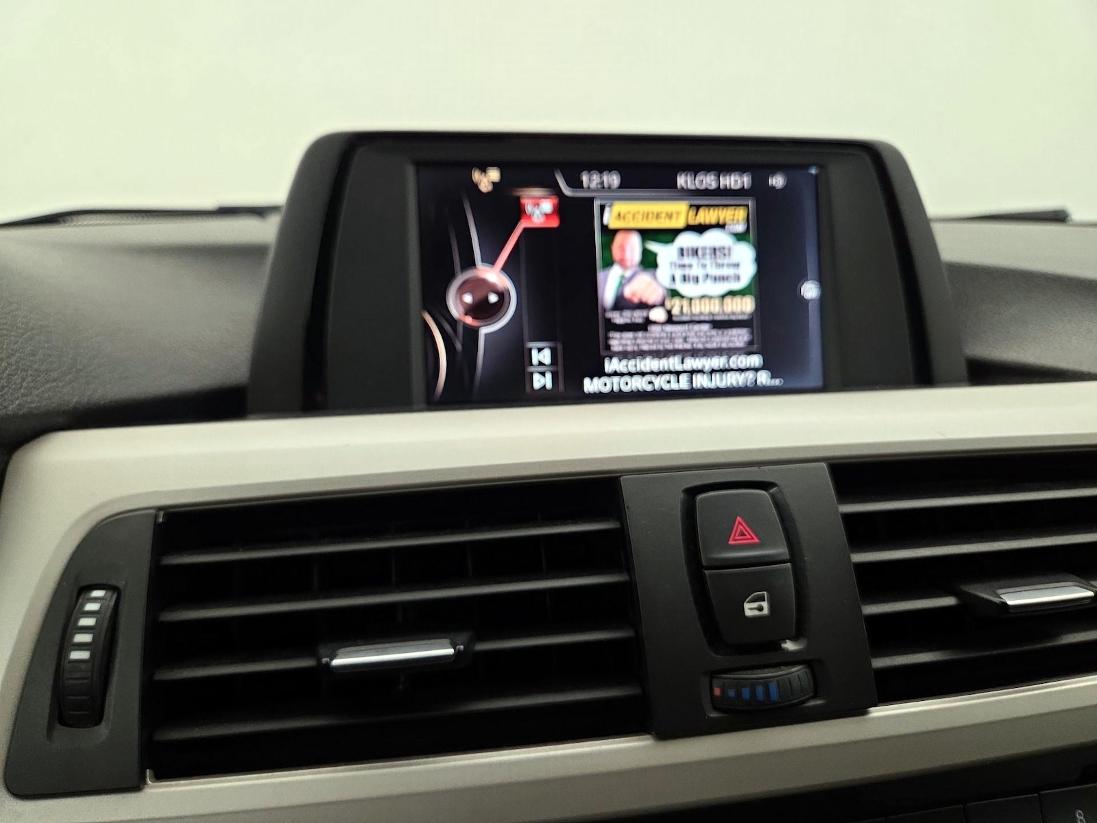 2015 BMW 3 Series 320i - Photo 15