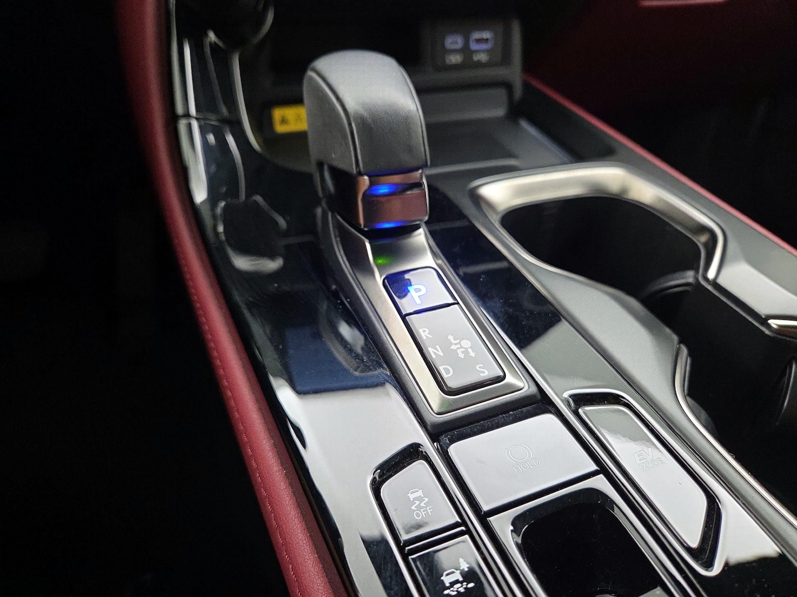2024 Lexus NX Hybrid 350h - Photo 18