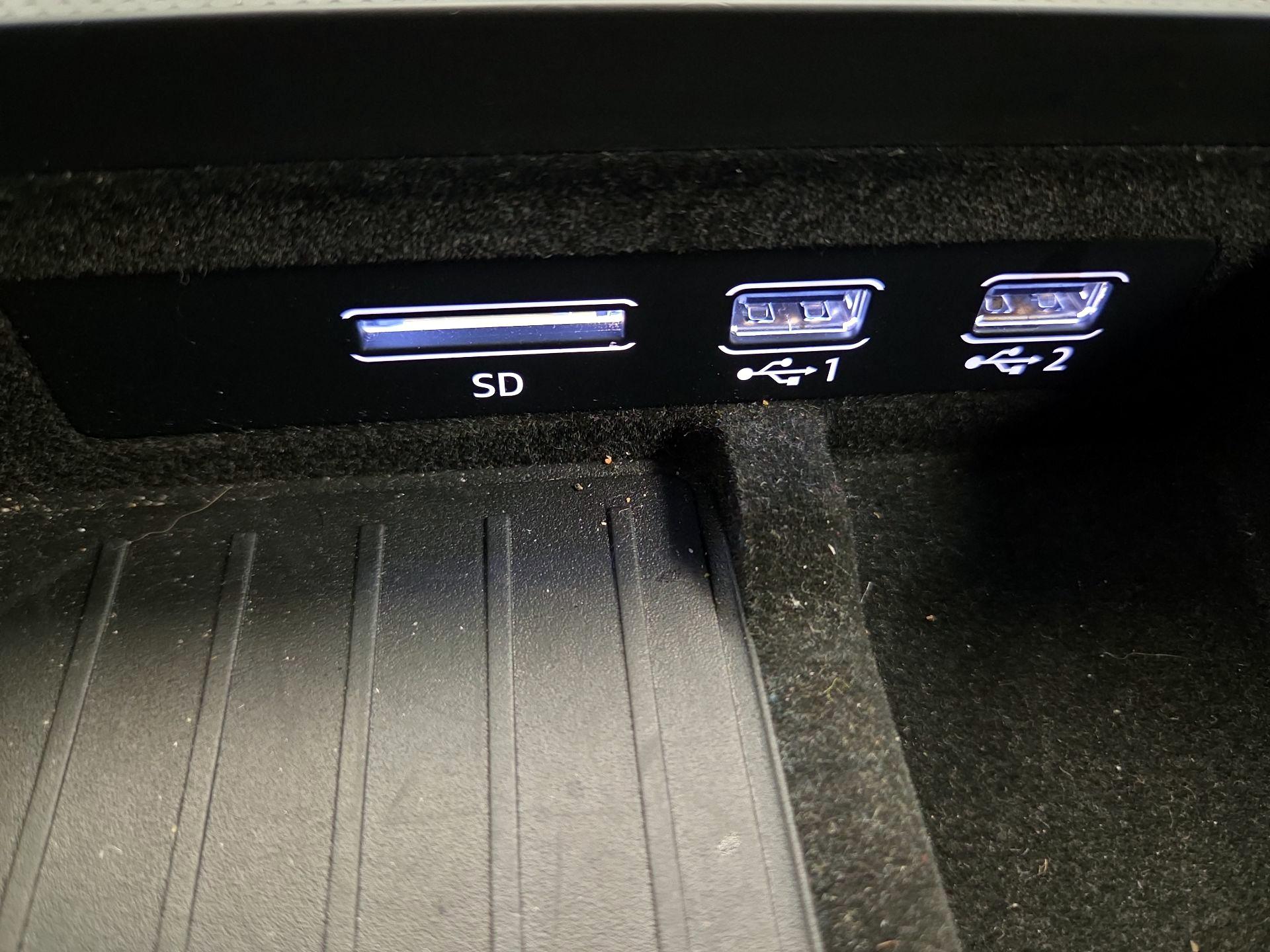 Thumbnail: 2020 Audi Q8 - 19