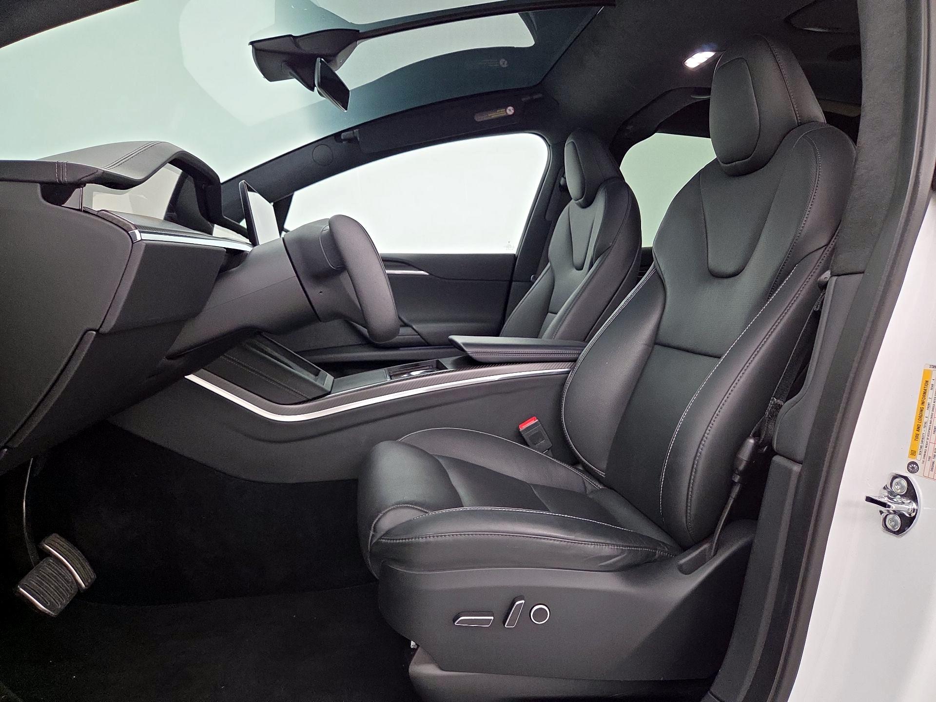 Thumbnail: 2023 Tesla Model X - 11