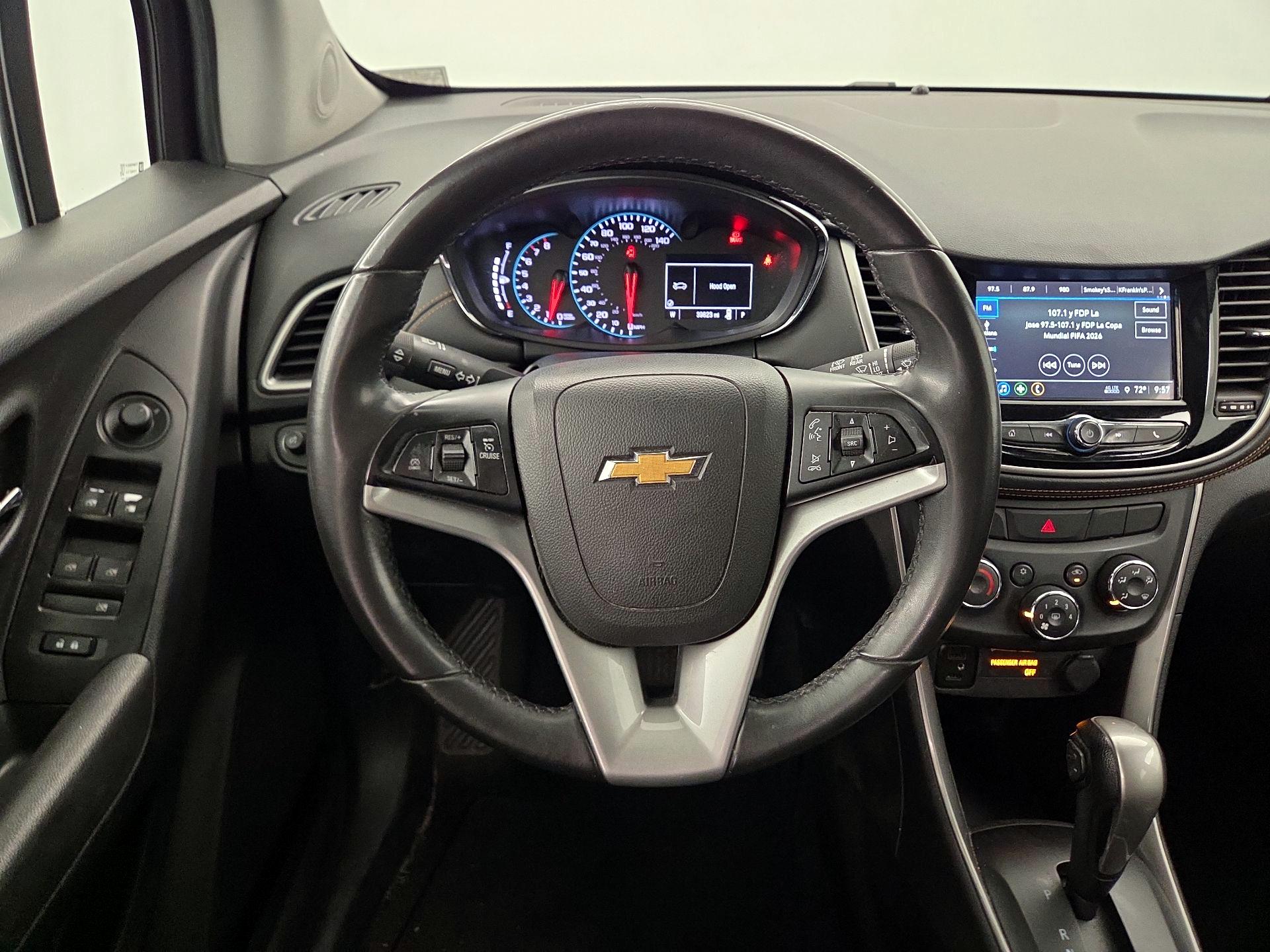 Thumbnail: 2018 Chevrolet Trax - 10
